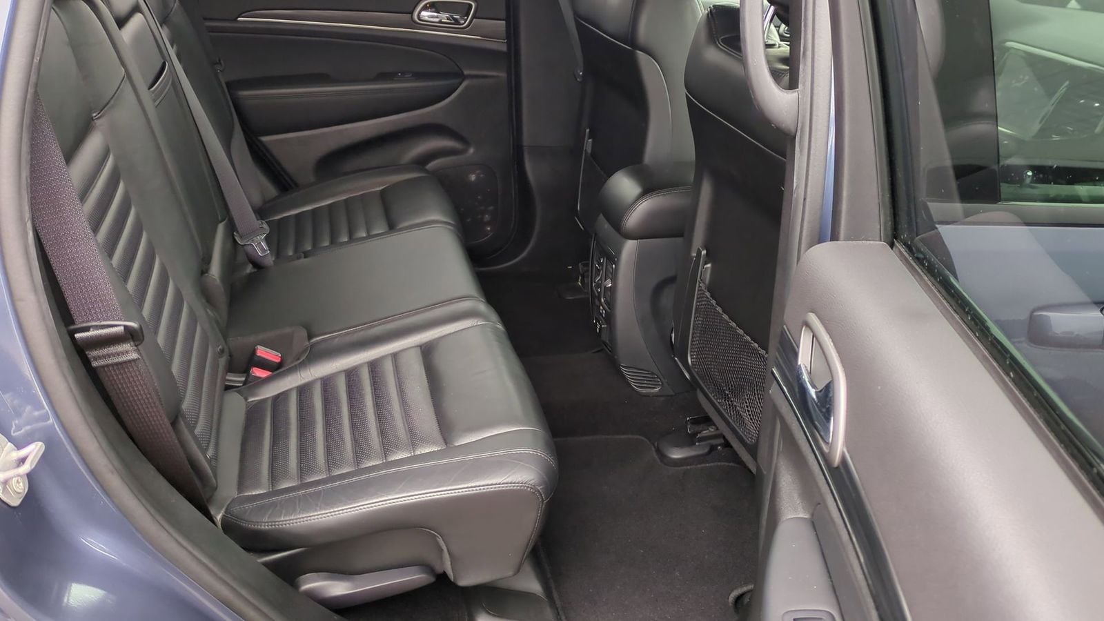 Thumbnail: 2020 Jeep Grand Cherokee - 23