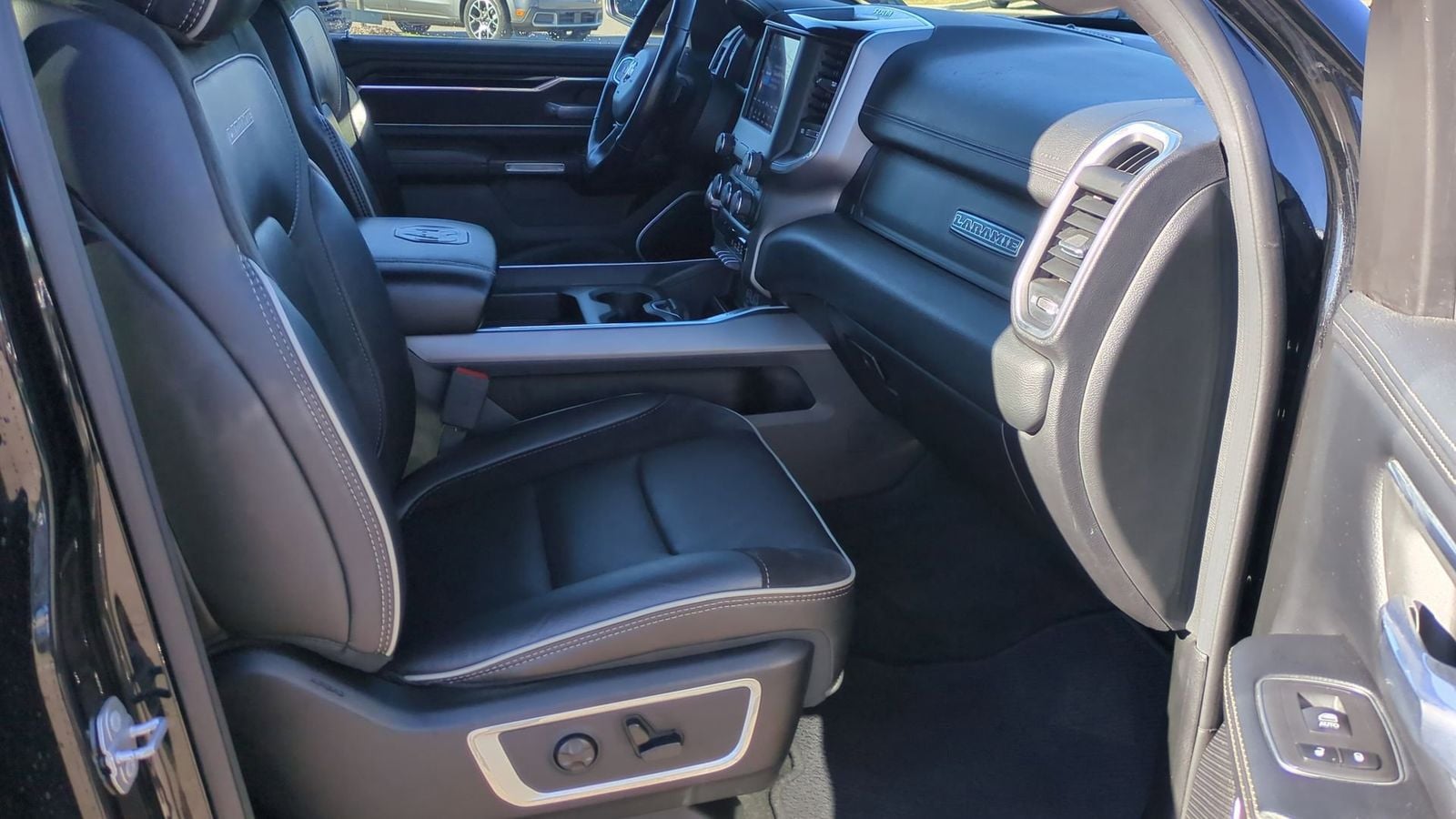 Thumbnail: 2020 RAM 1500 - 24