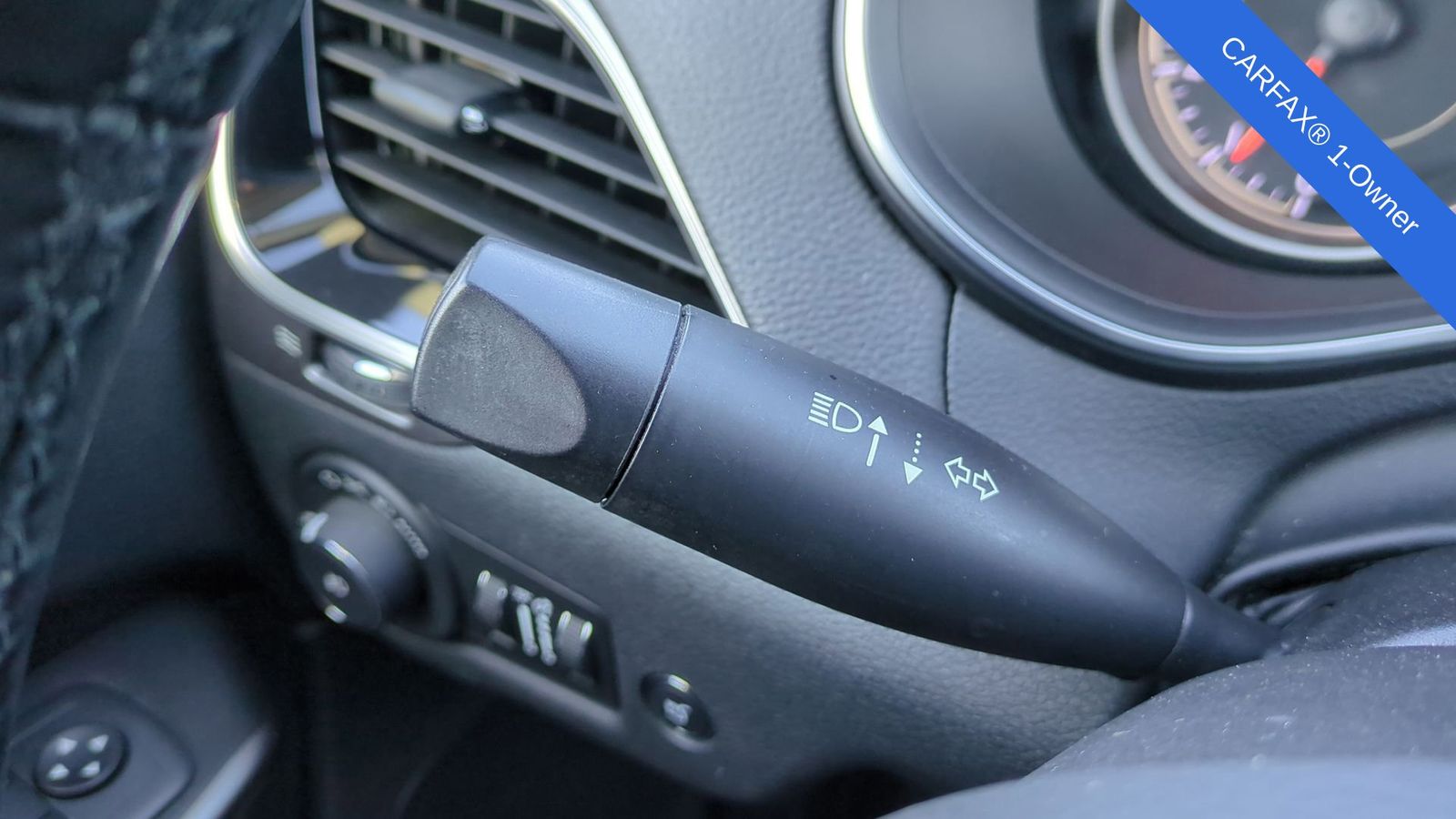 Thumbnail: 2020 Jeep Cherokee - 27