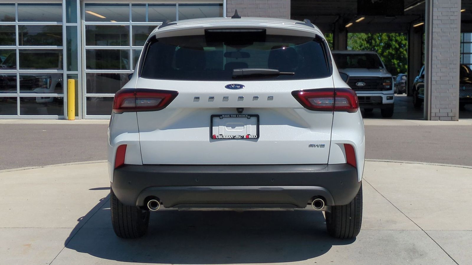 2025 Ford Escape ST-Line photo 4