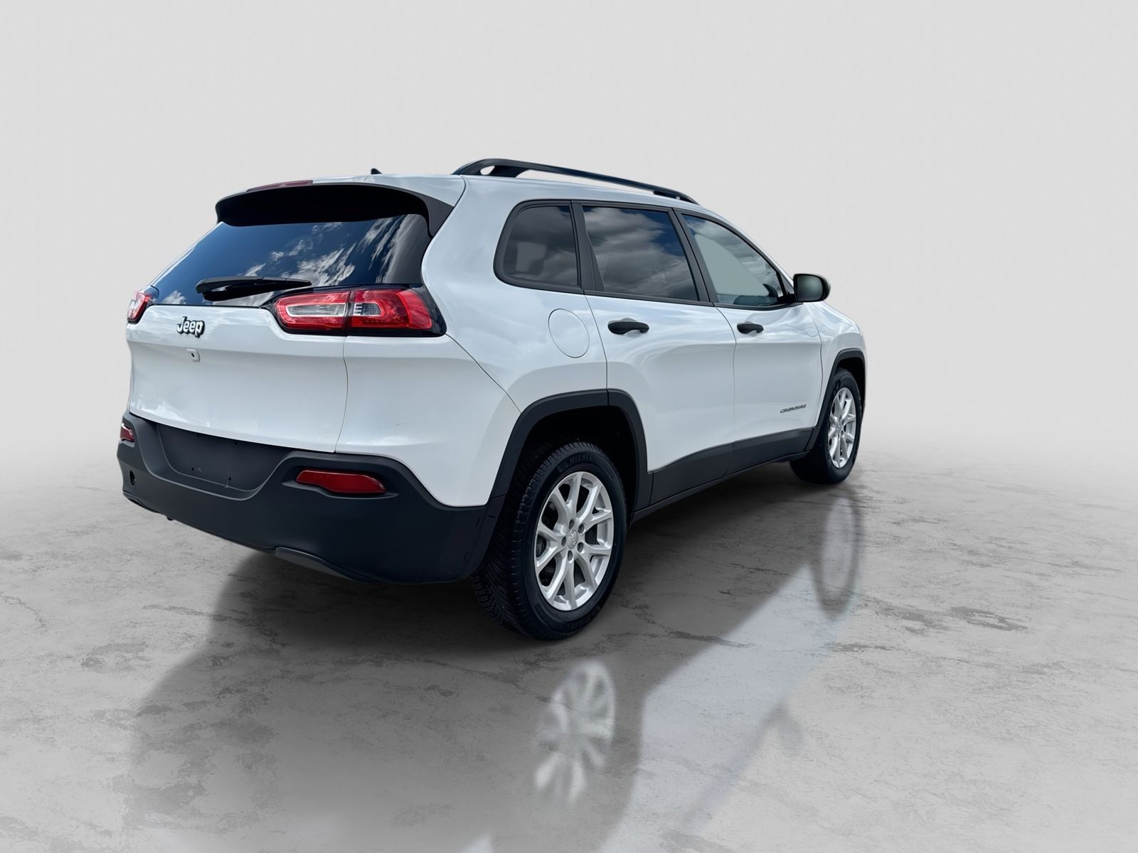 Thumbnail: 2017 Jeep Cherokee - 8
