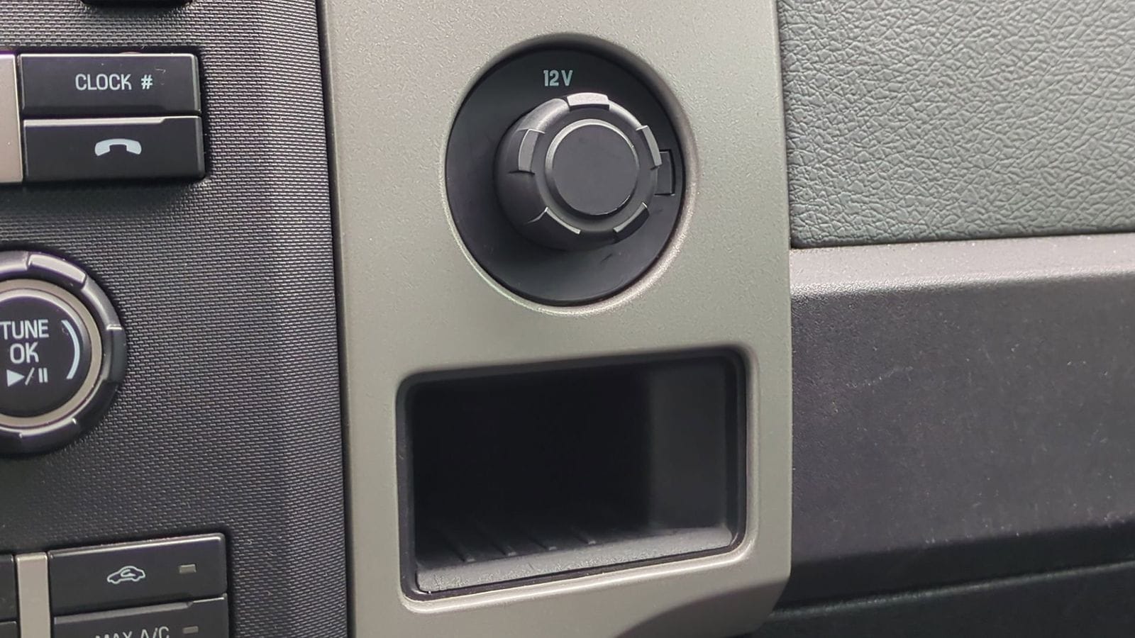 Thumbnail: 2012 Ford F-150 - 30