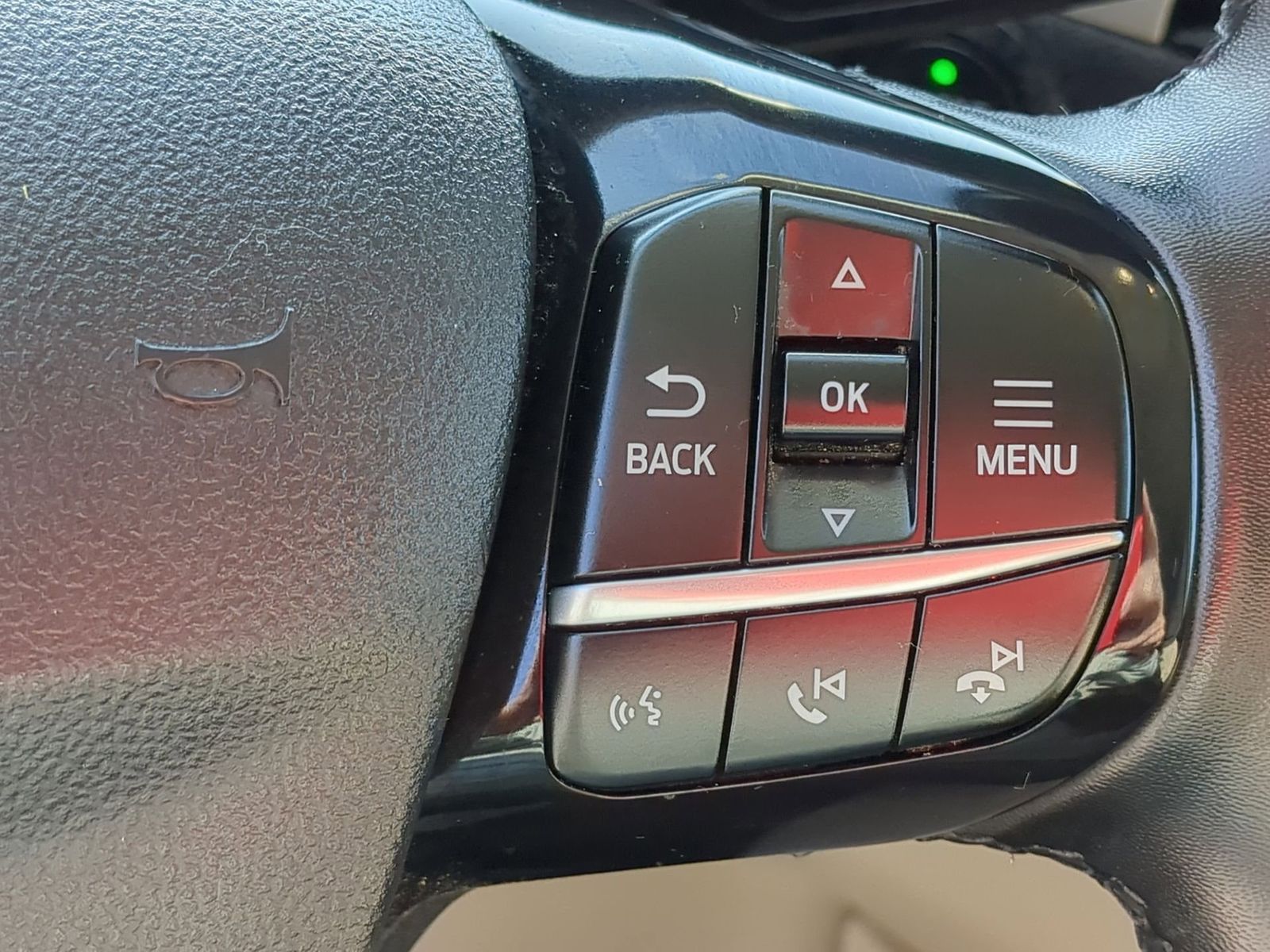 Thumbnail: 2021 Ford Escape - 28