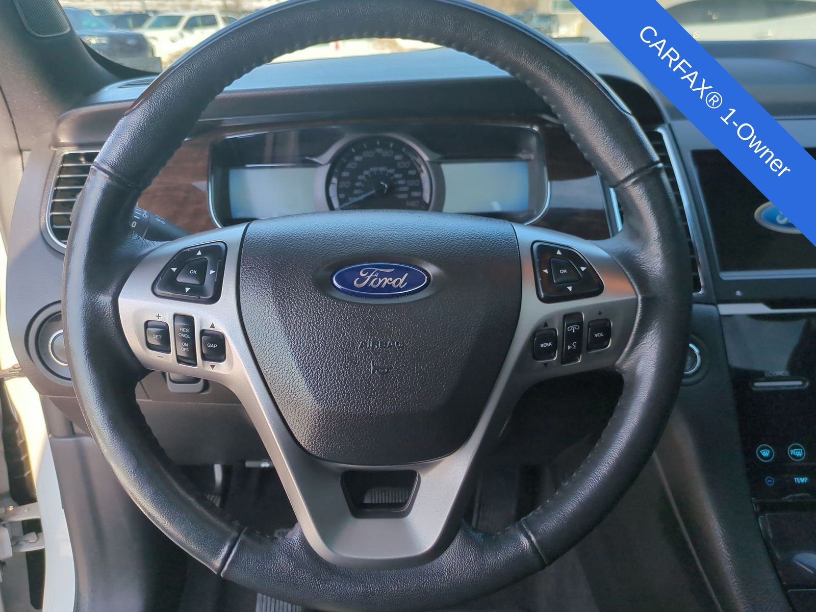 Thumbnail: 2018 Ford Taurus - 29