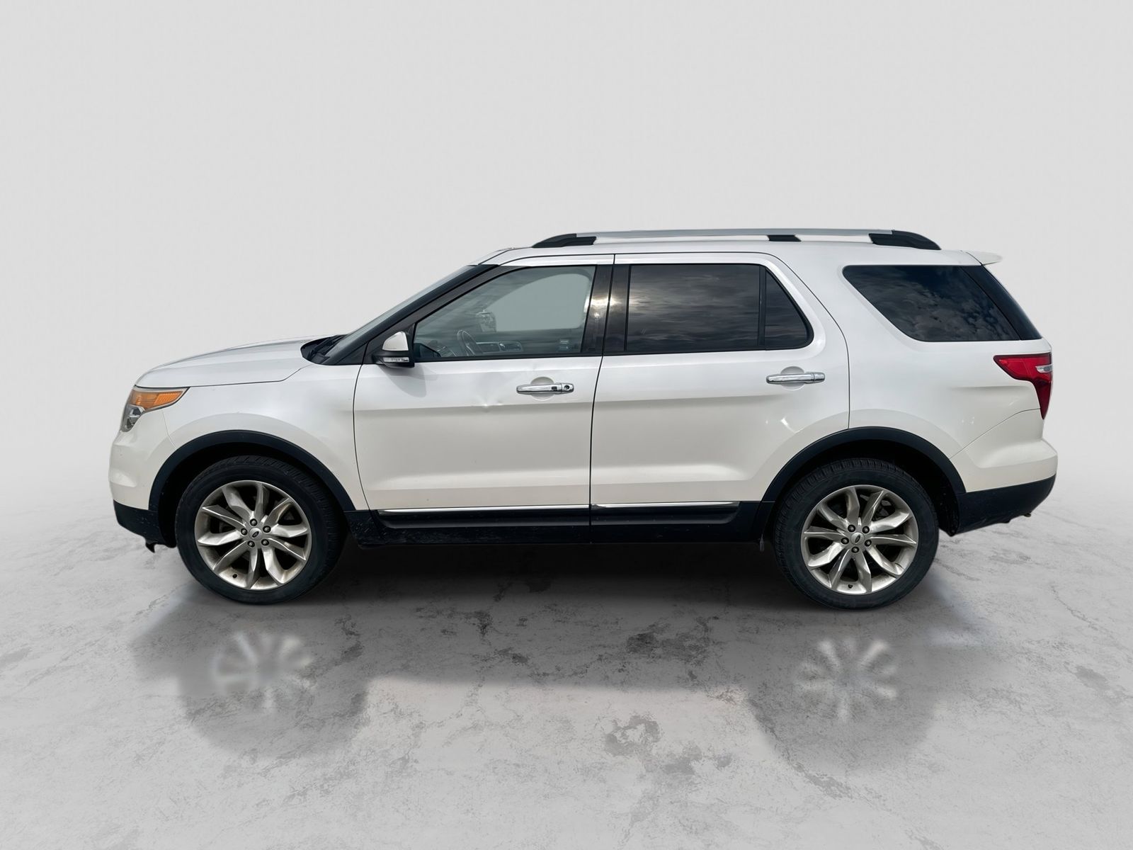 Thumbnail: 2014 Ford Explorer - 3