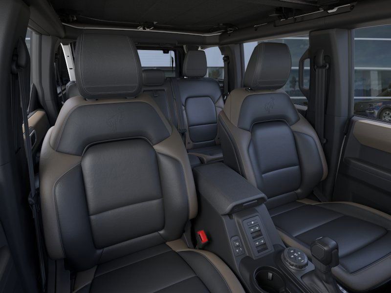 Thumbnail: 2025 Ford Bronco - 11