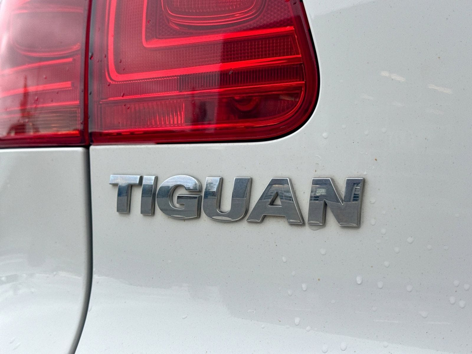 Thumbnail: 2013 Volkswagen Tiguan - 15