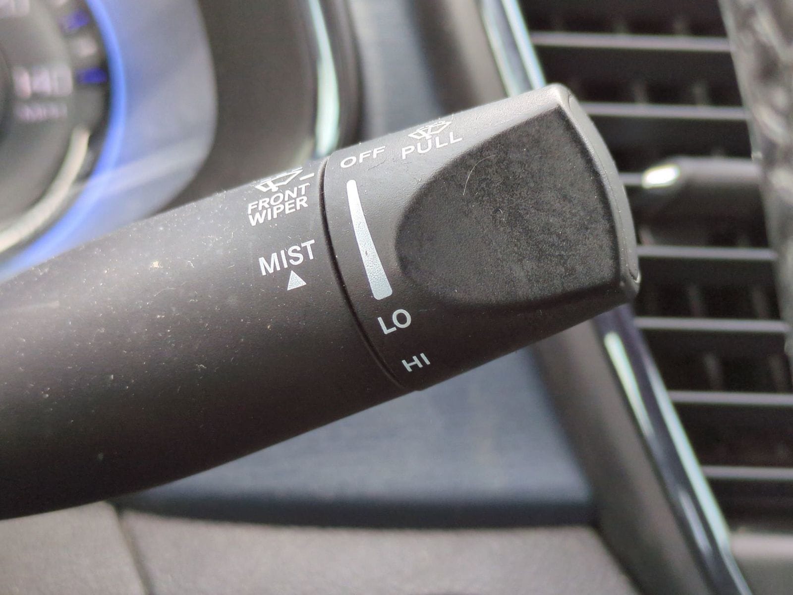 Thumbnail: 2015 Chrysler 200 - 30