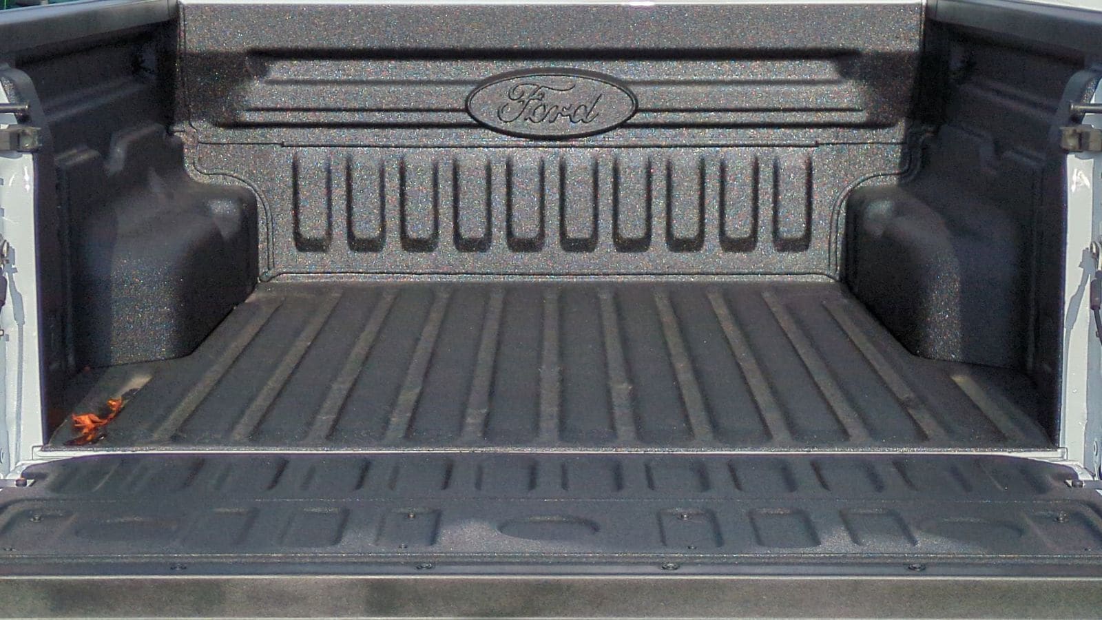 Thumbnail: 2025 Ford Maverick - 34