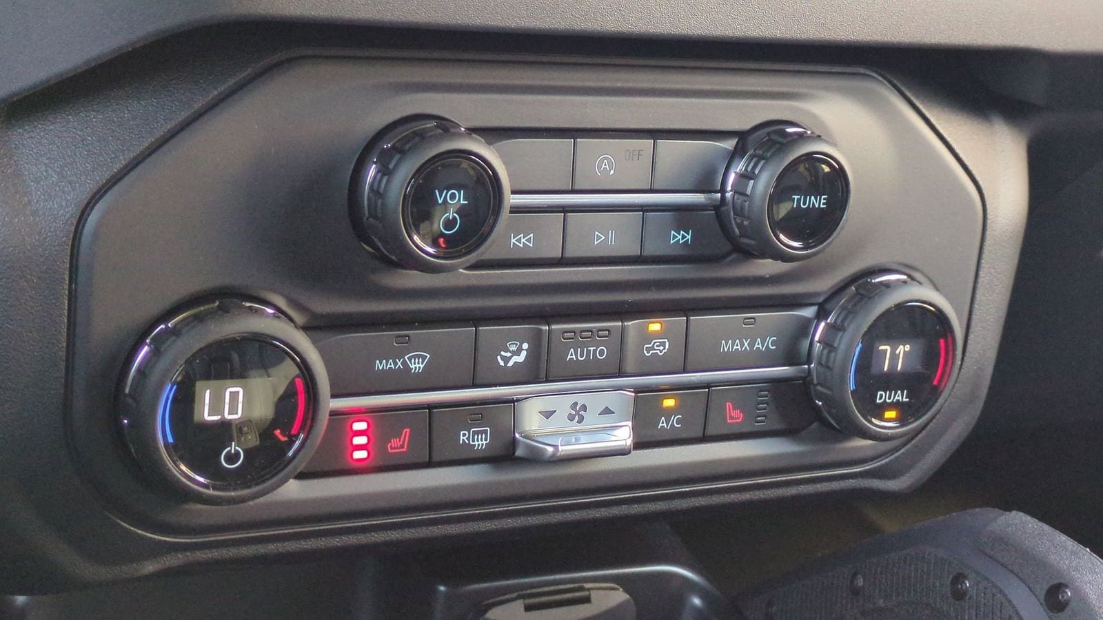 Thumbnail: 2025 Ford Bronco - 29