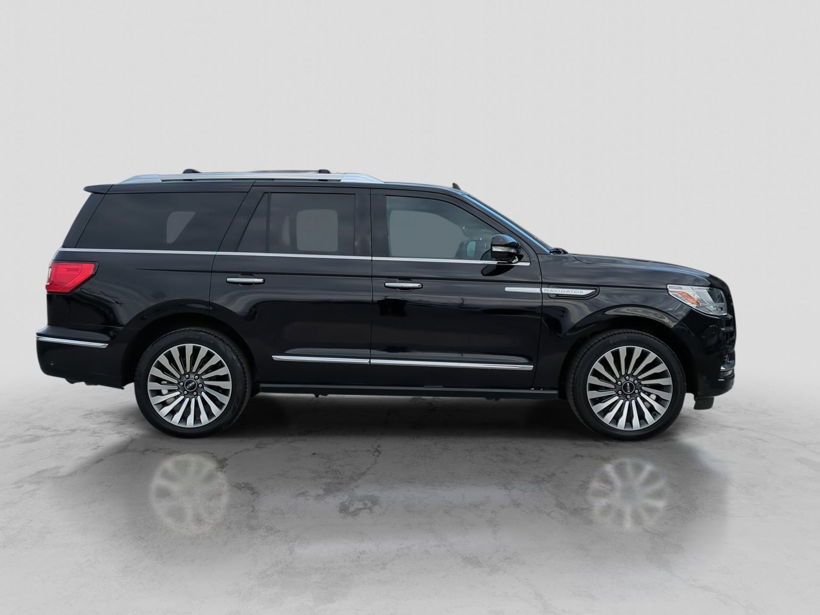 Thumbnail: 2019 Lincoln Navigator - 9