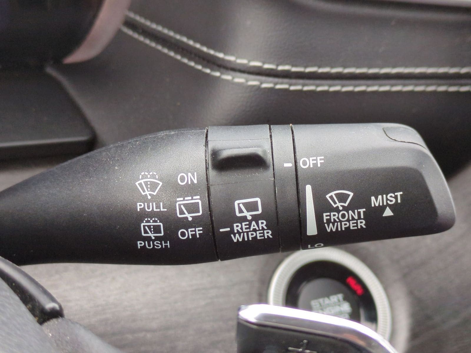 Thumbnail: 2023 Jeep Grand Cherokee - 32