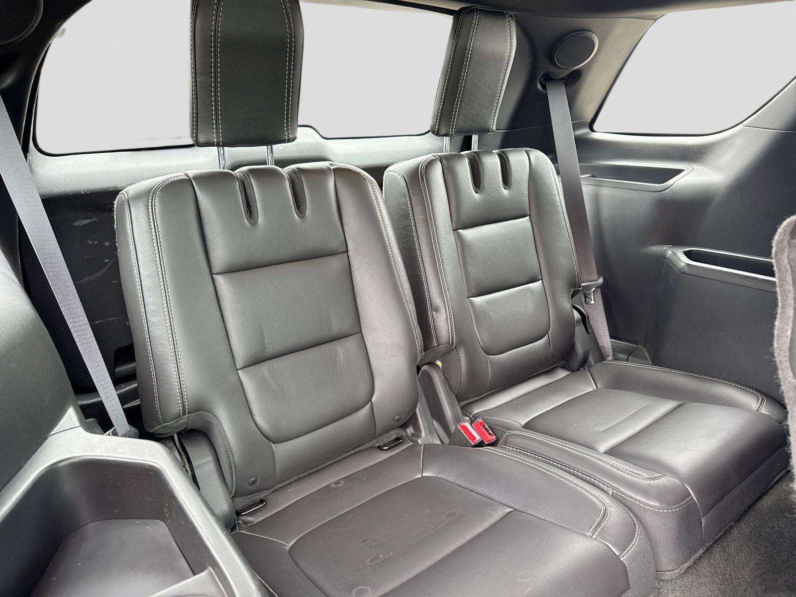 Thumbnail: 2015 Ford Explorer - 27