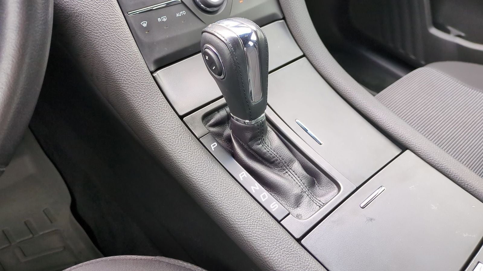 Thumbnail: 2016 Ford Taurus - 27