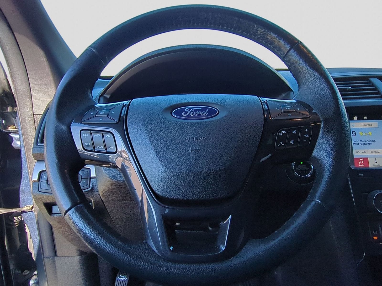 Thumbnail: 2019 Ford Explorer - 32