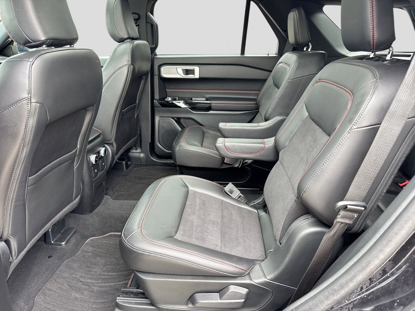 Thumbnail: 2024 Ford Explorer - 23