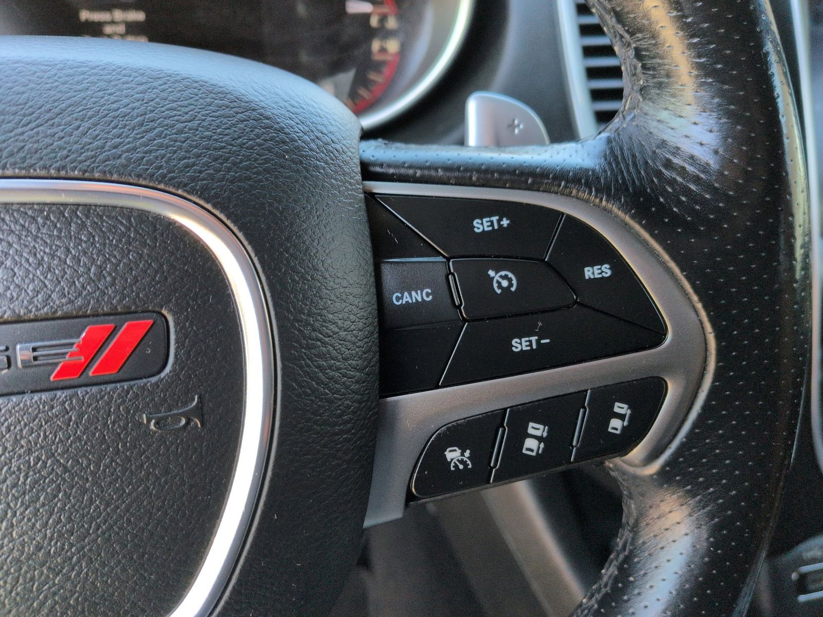 Thumbnail: 2020 Dodge Durango - 33