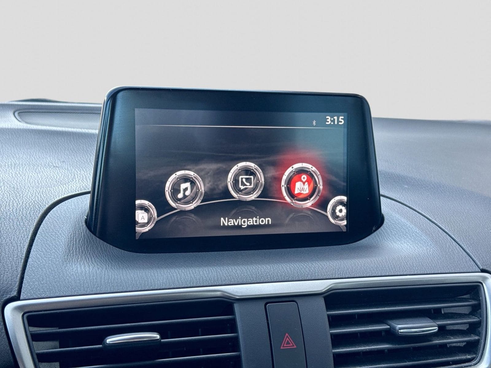 Thumbnail: 2018 Mazda Mazda3 - 27