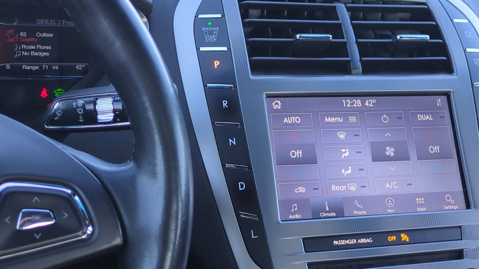 Thumbnail: 2020 Lincoln MKZ - 37