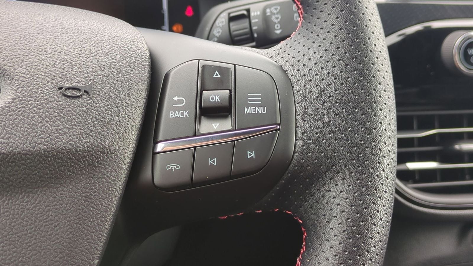 Thumbnail: 2025 Ford Escape - 23