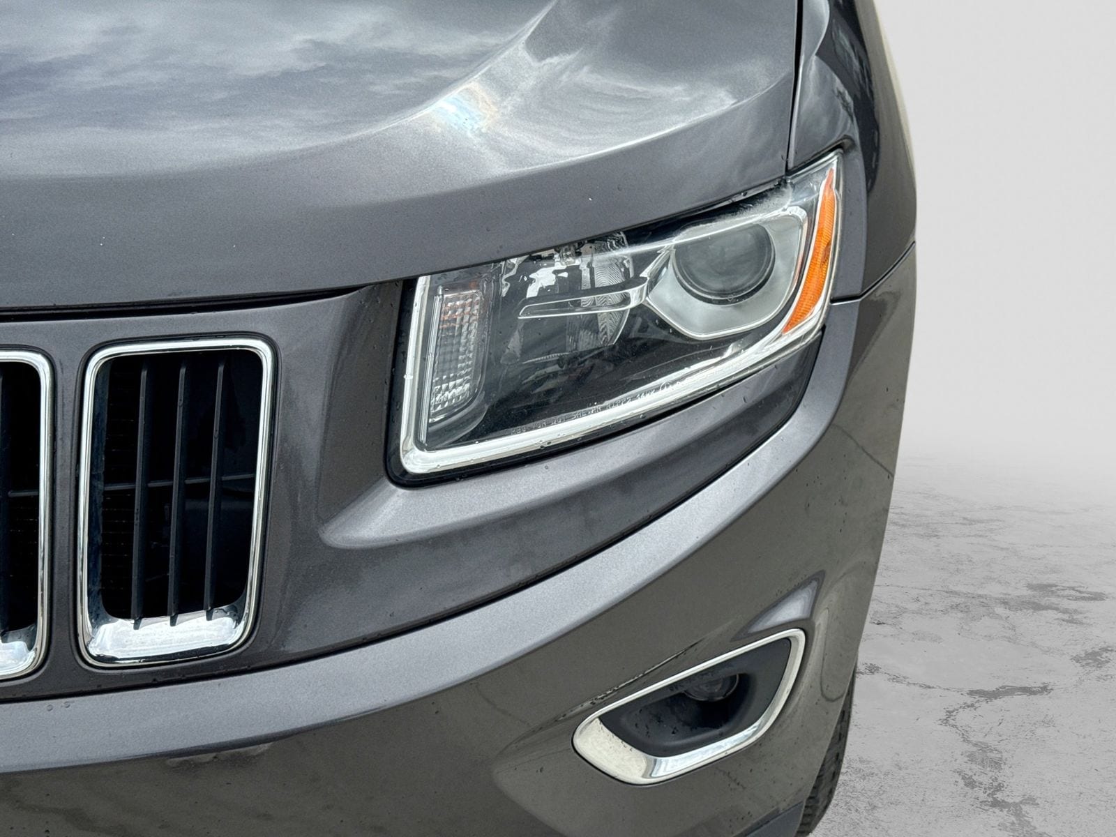 Thumbnail: 2016 Jeep Grand Cherokee - 12