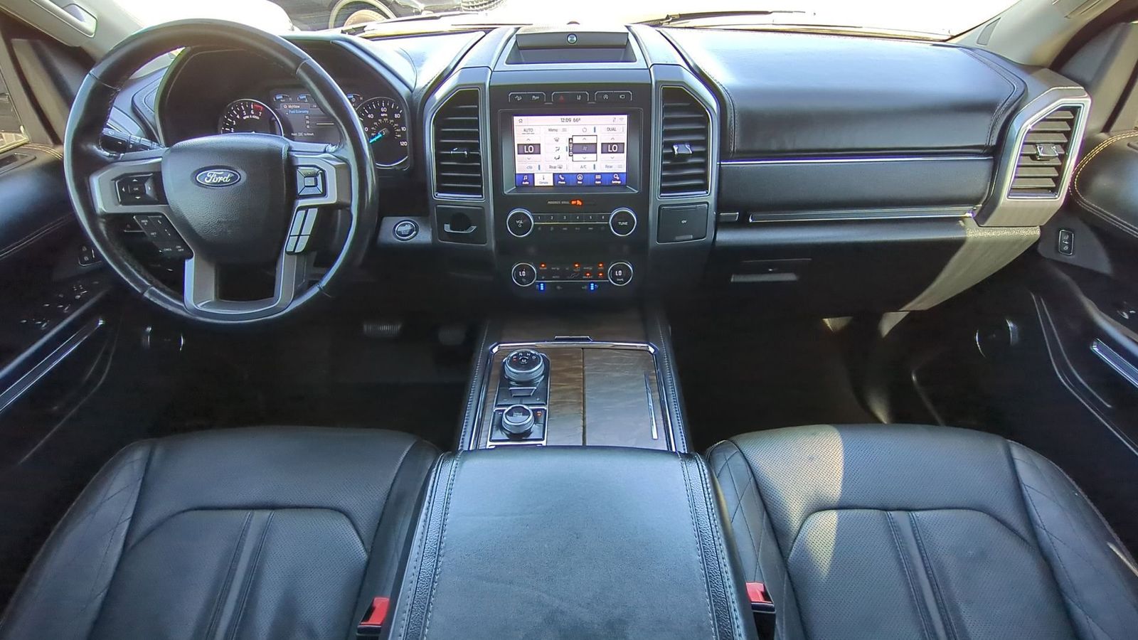 Thumbnail: 2020 Ford Expedition - 15