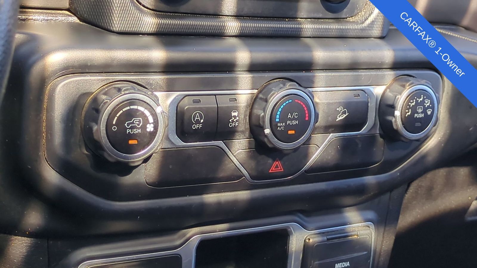 Thumbnail: 2018 Jeep Wrangler - 37