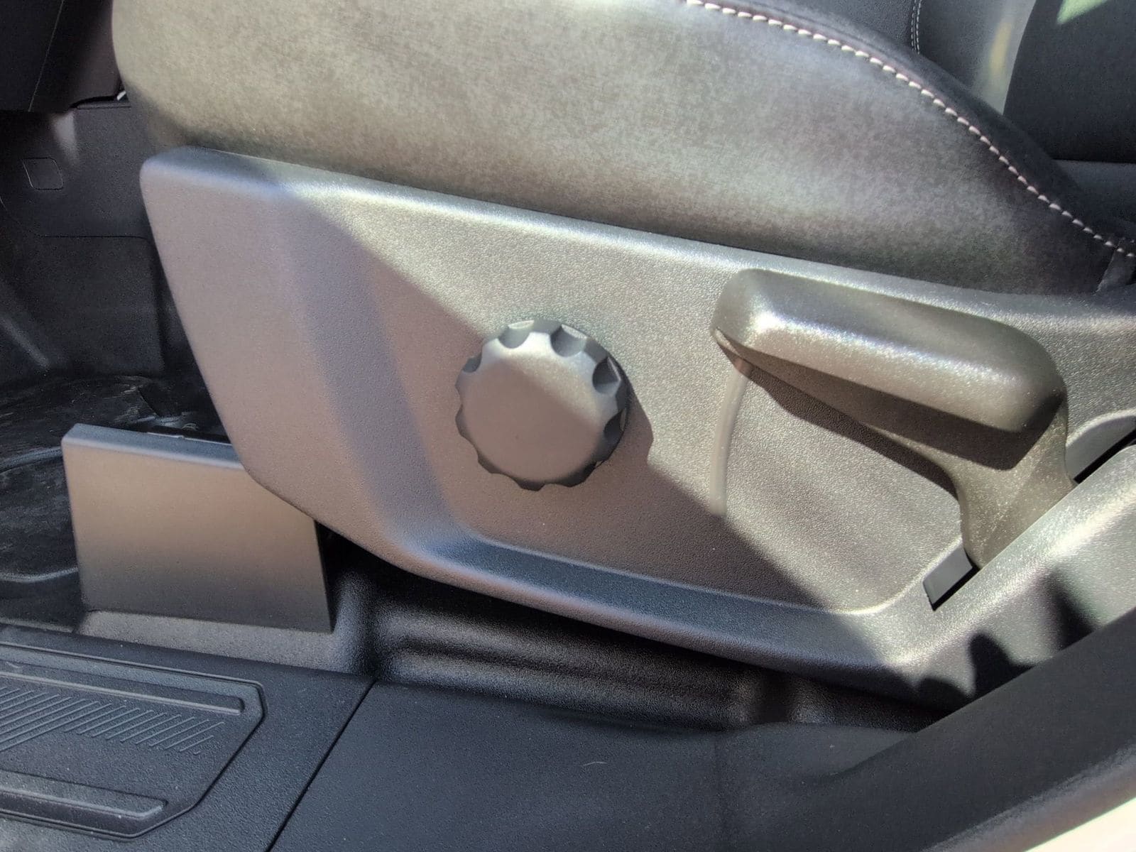 Thumbnail: 2026 Ford Bronco - 18