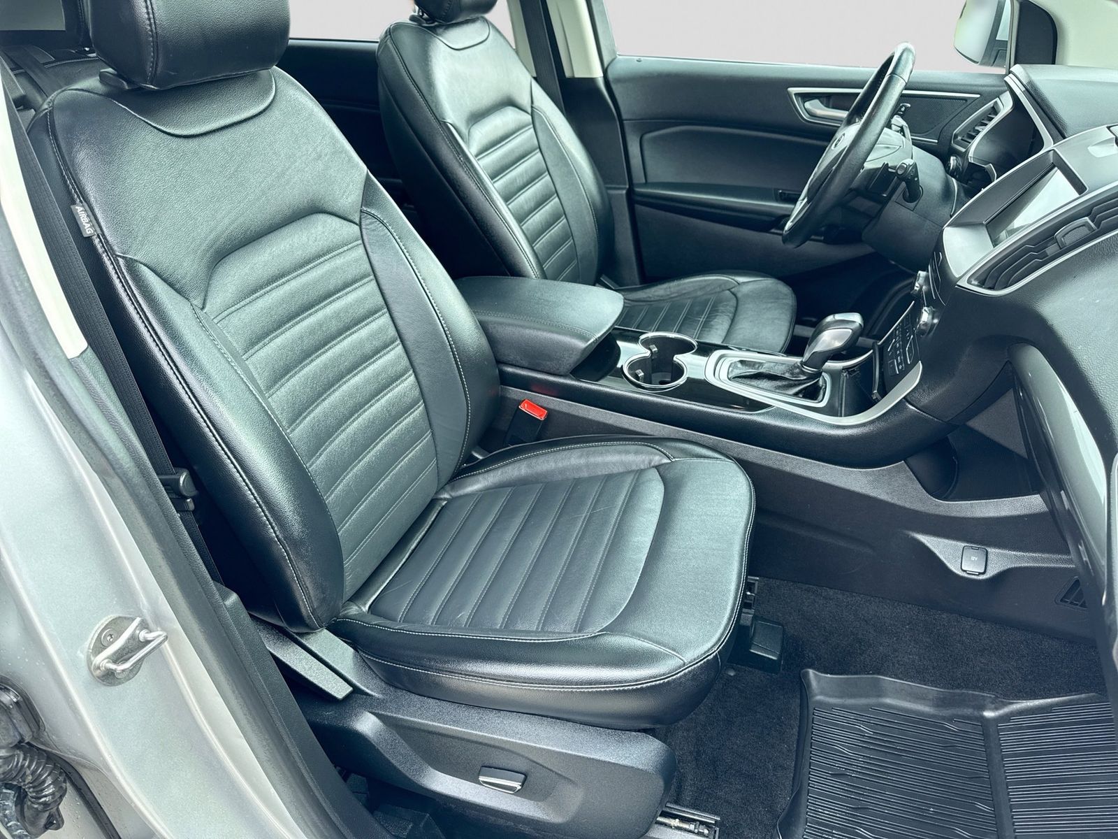 Thumbnail: 2017 Ford Edge - 22