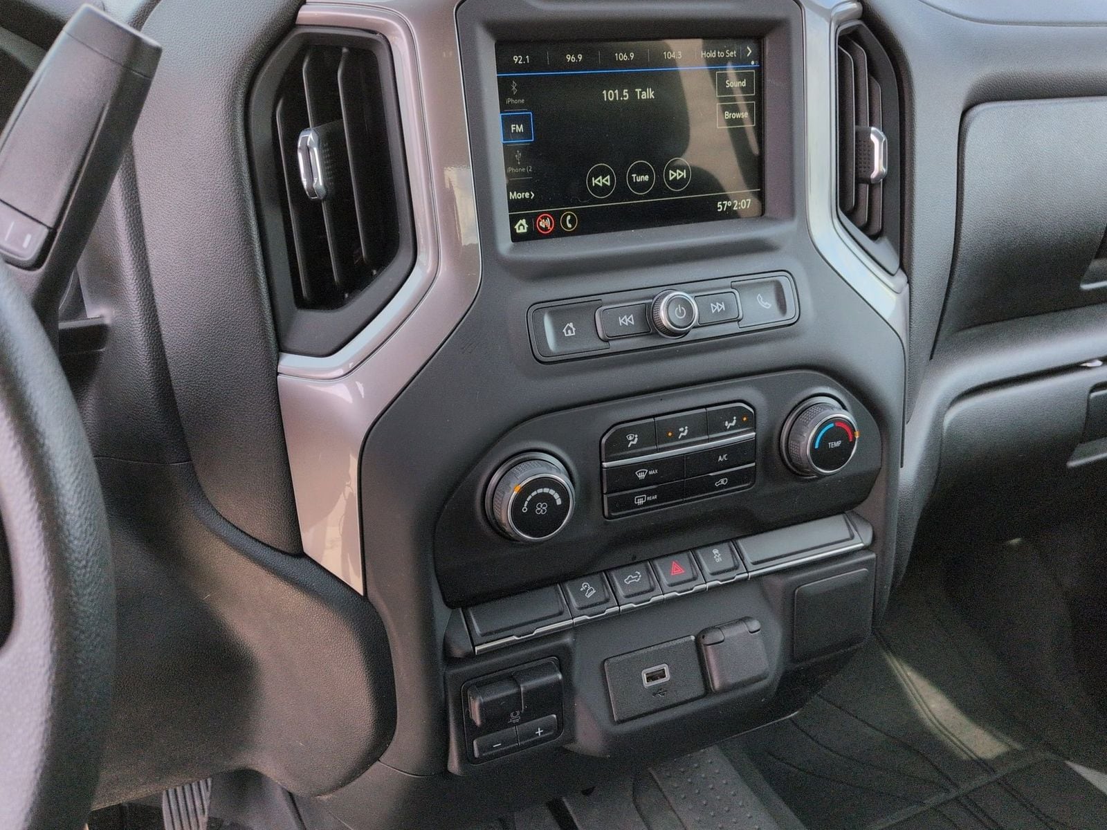 Thumbnail: 2019 Chevrolet Silverado 1500 - 28