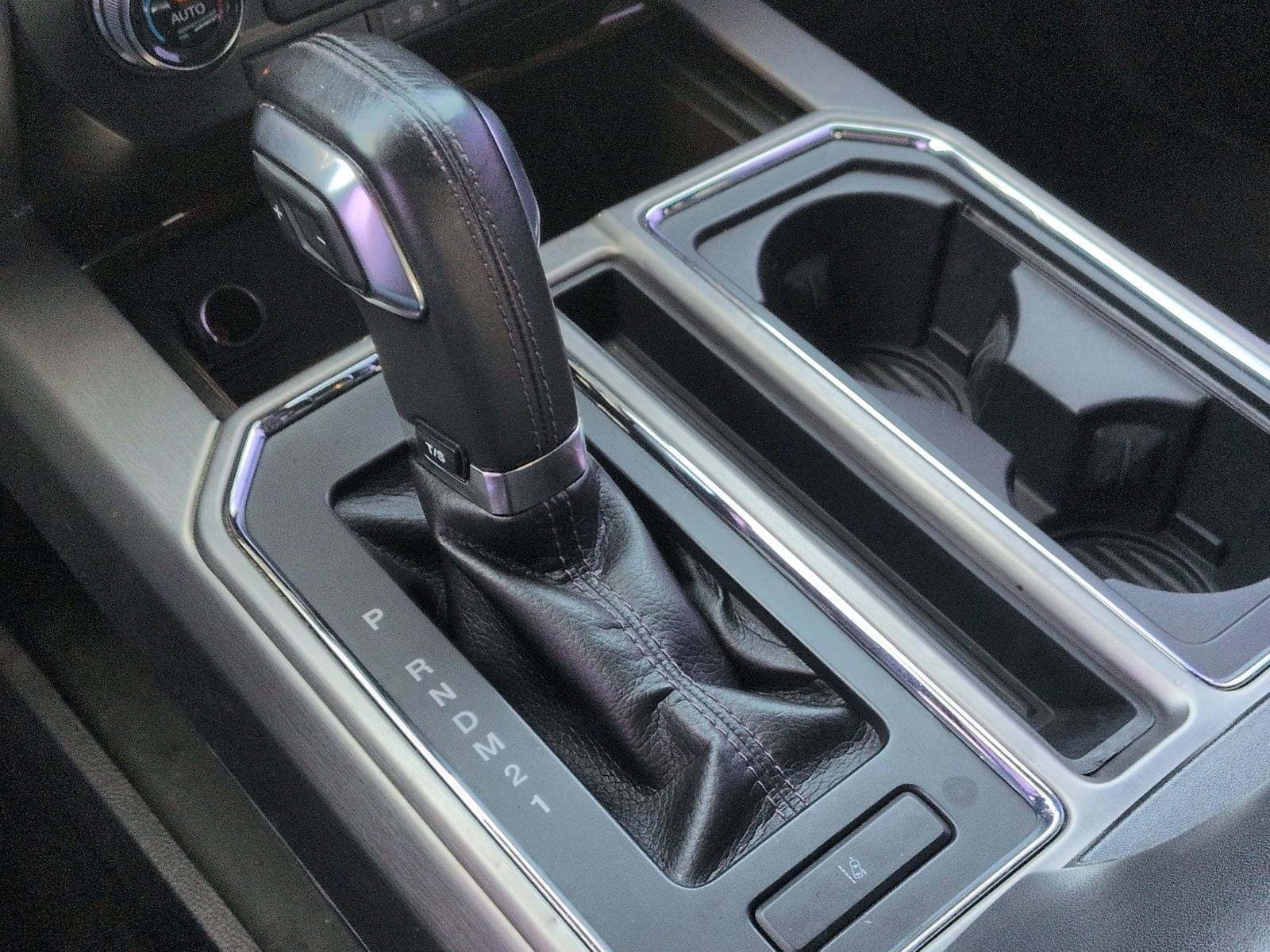 Thumbnail: 2015 Ford F-150 - 40