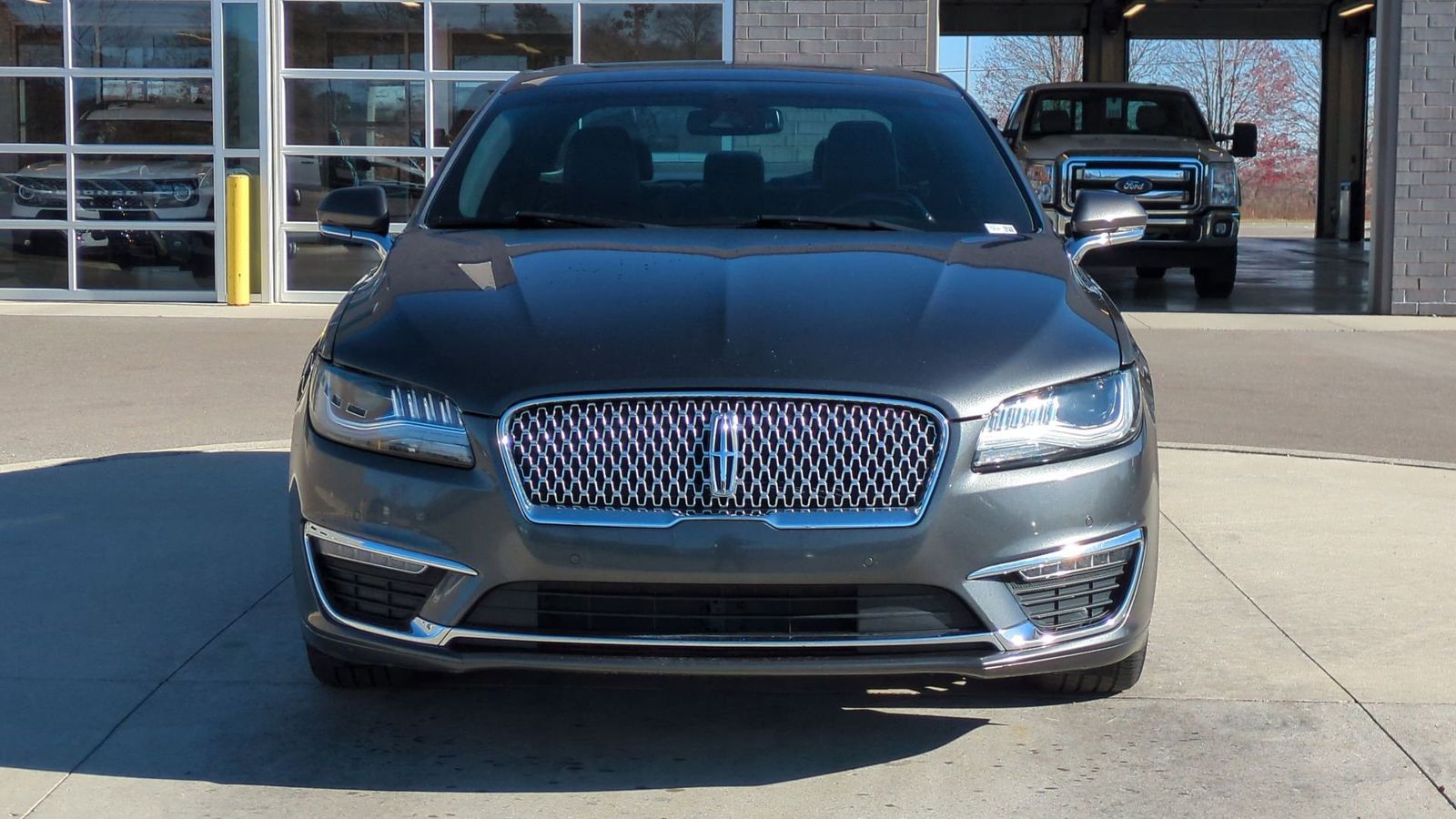 Thumbnail: 2020 Lincoln MKZ - 10