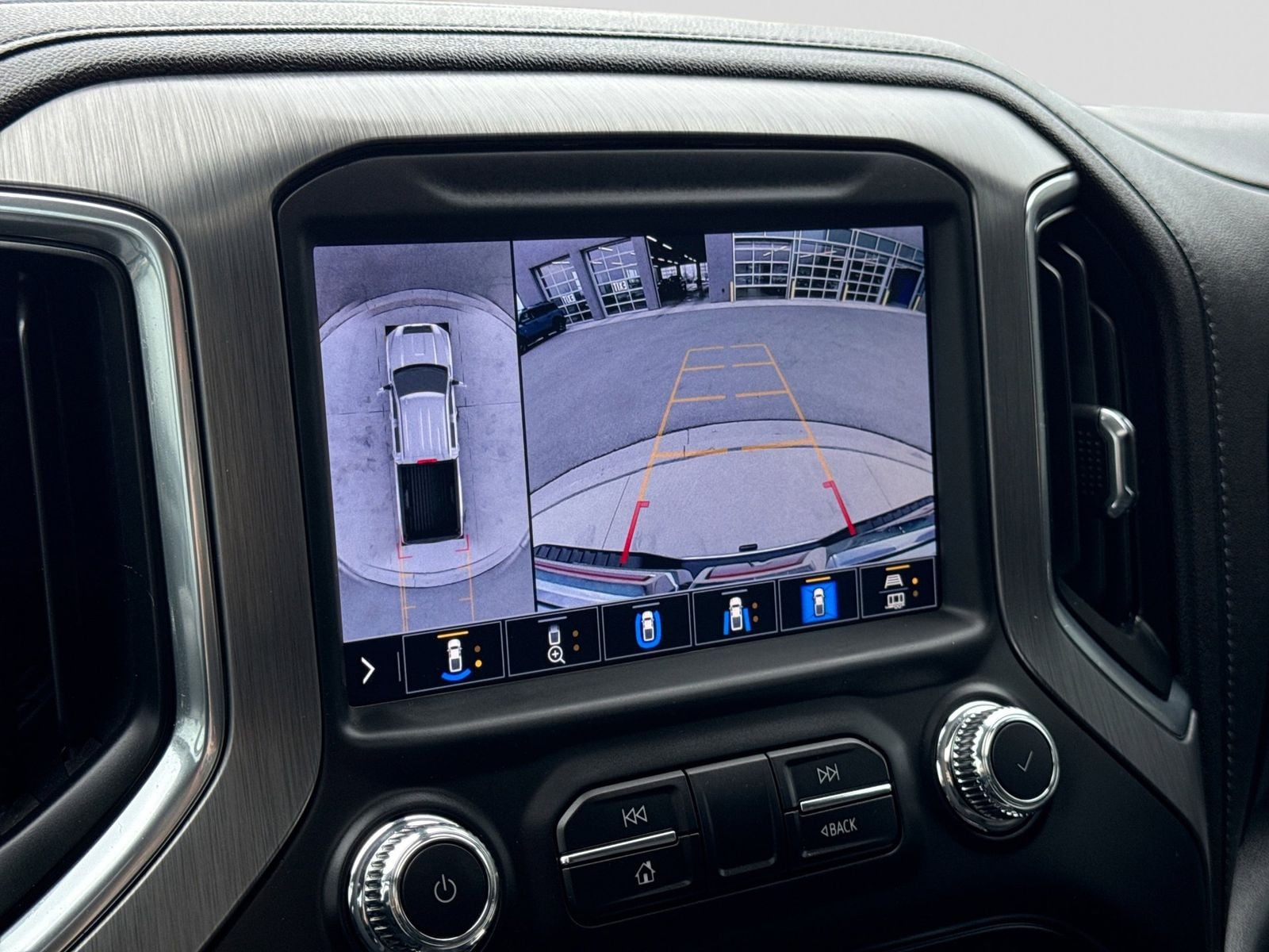 Thumbnail: 2023 GMC Sierra 2500 - 33