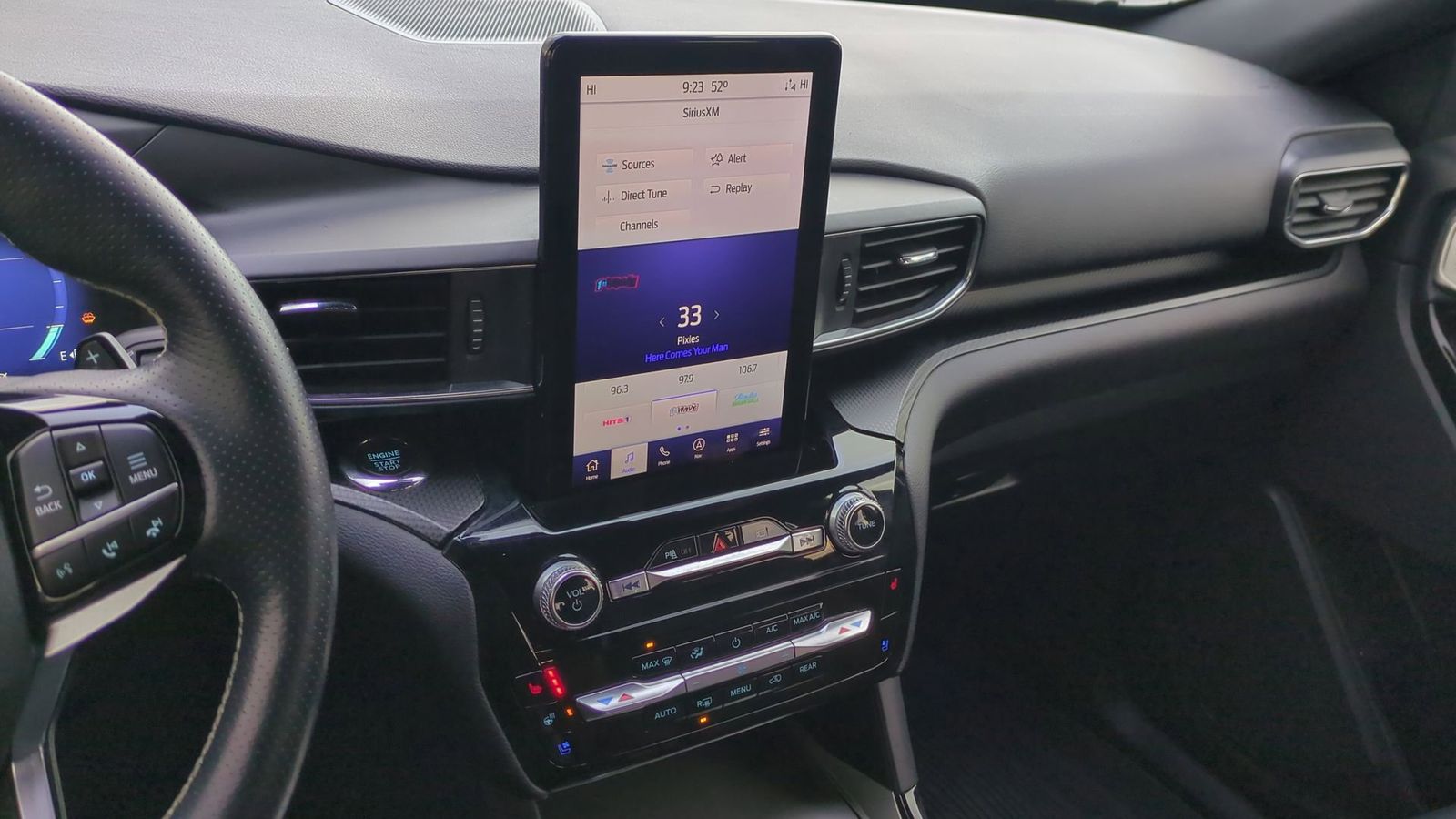 Thumbnail: 2022 Ford Explorer - 32