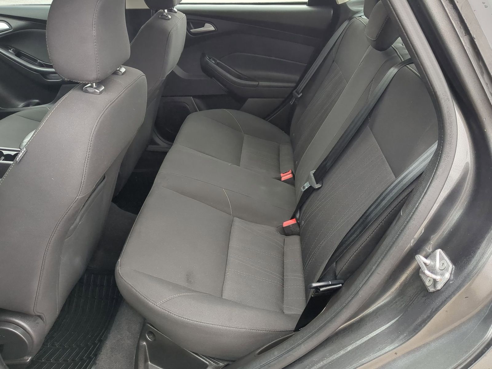 Thumbnail: 2017 Ford Focus - 20