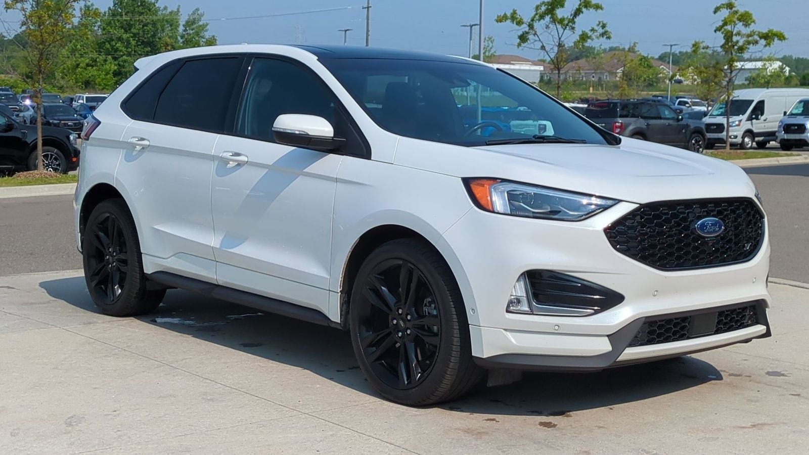 2020 Ford Edge ST 9
