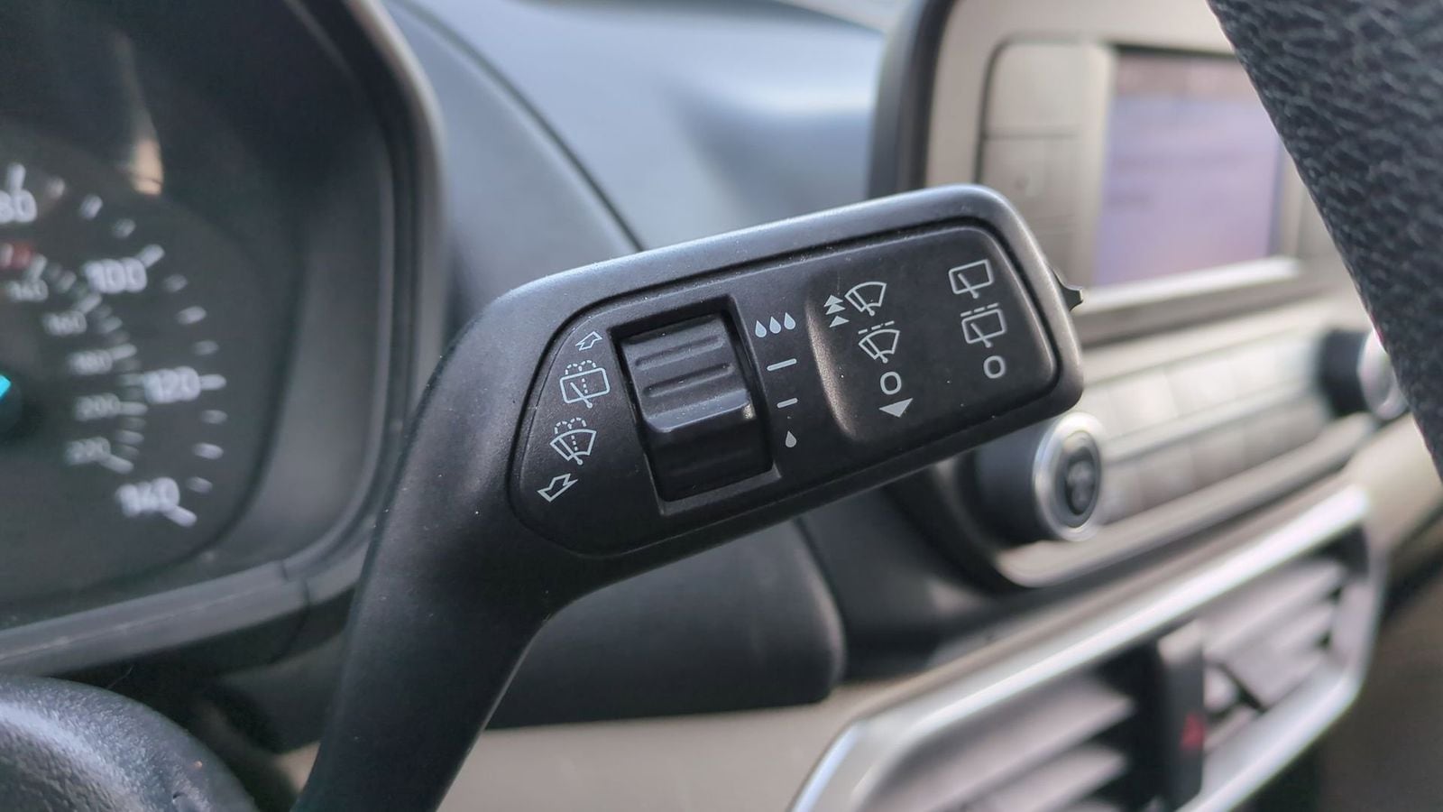 Thumbnail: 2018 Ford EcoSport - 22
