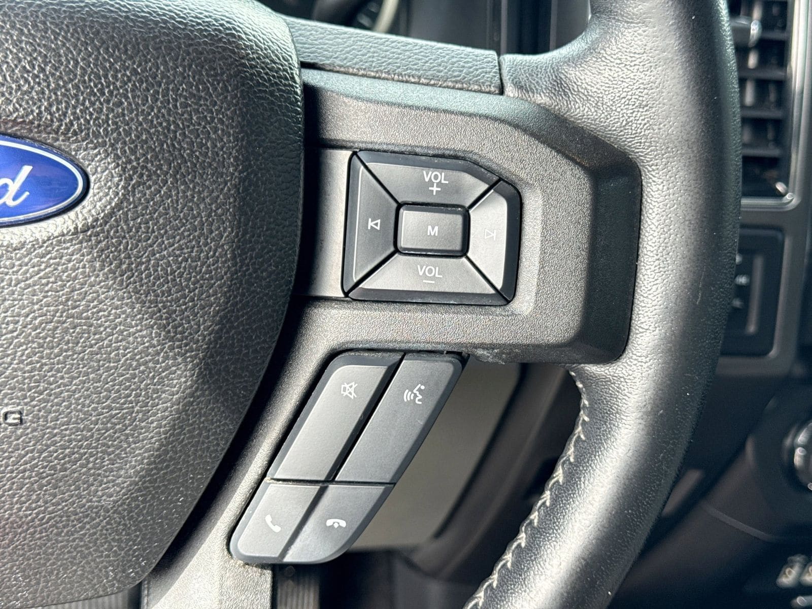 Thumbnail: 2018 Ford F-150 - 25