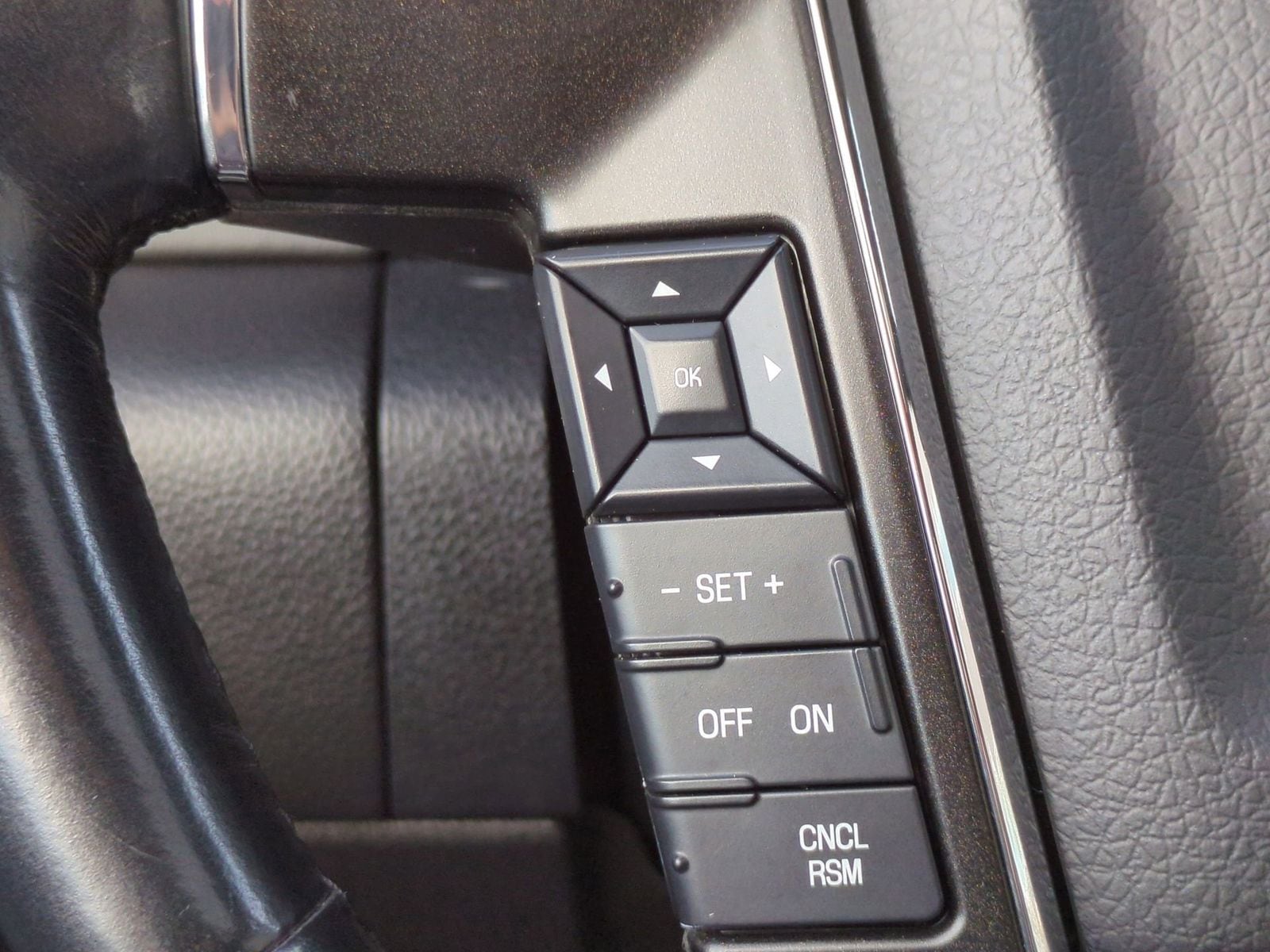 Thumbnail: 2016 Lincoln Navigator - 28