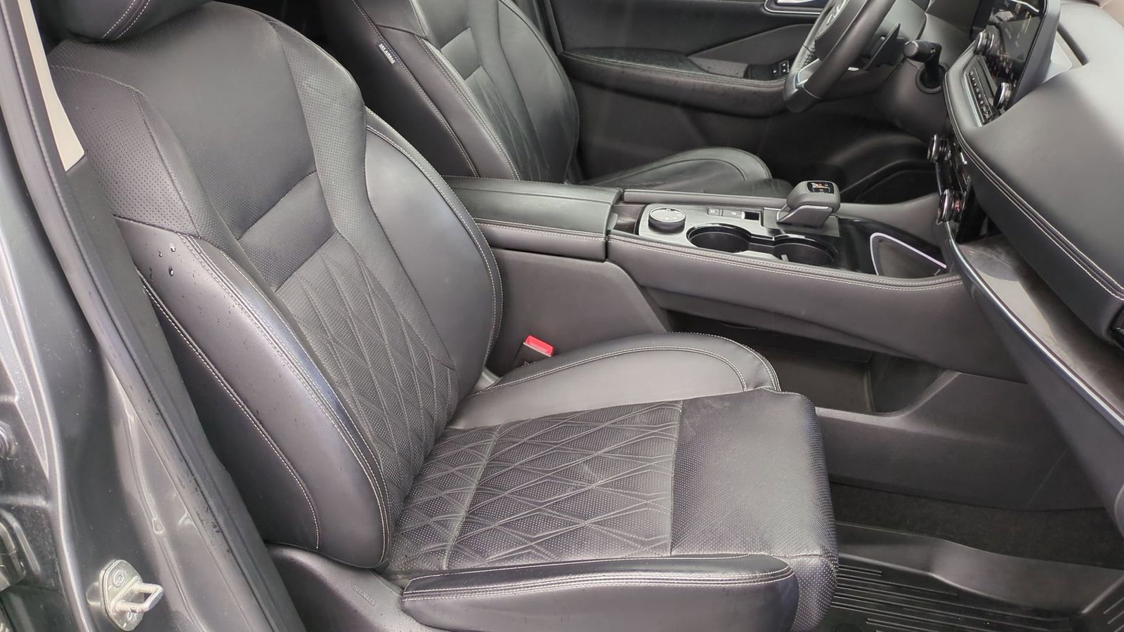 2021 Nissan Rogue Platinum 23
