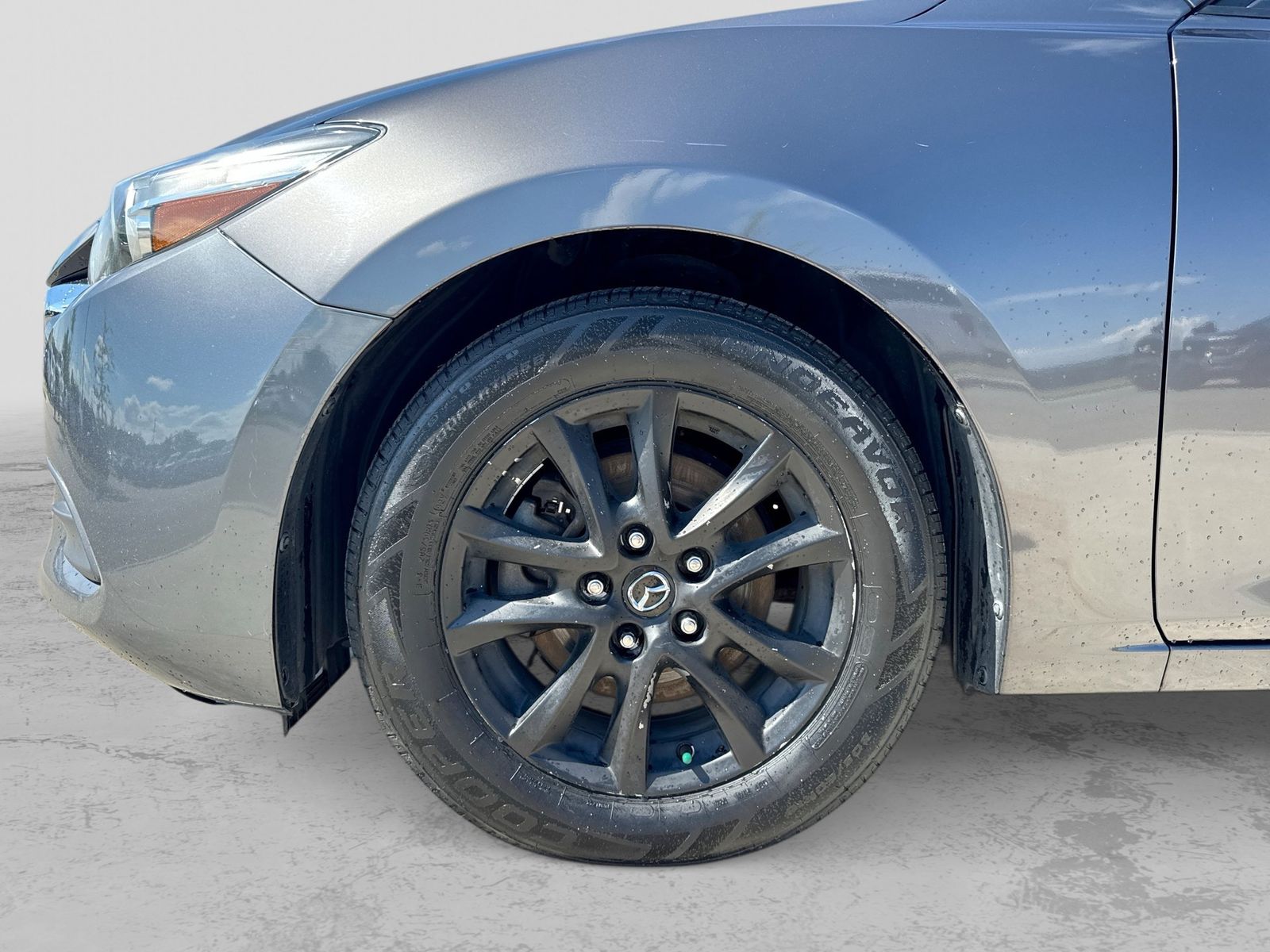 Thumbnail: 2018 Mazda Mazda3 - 15