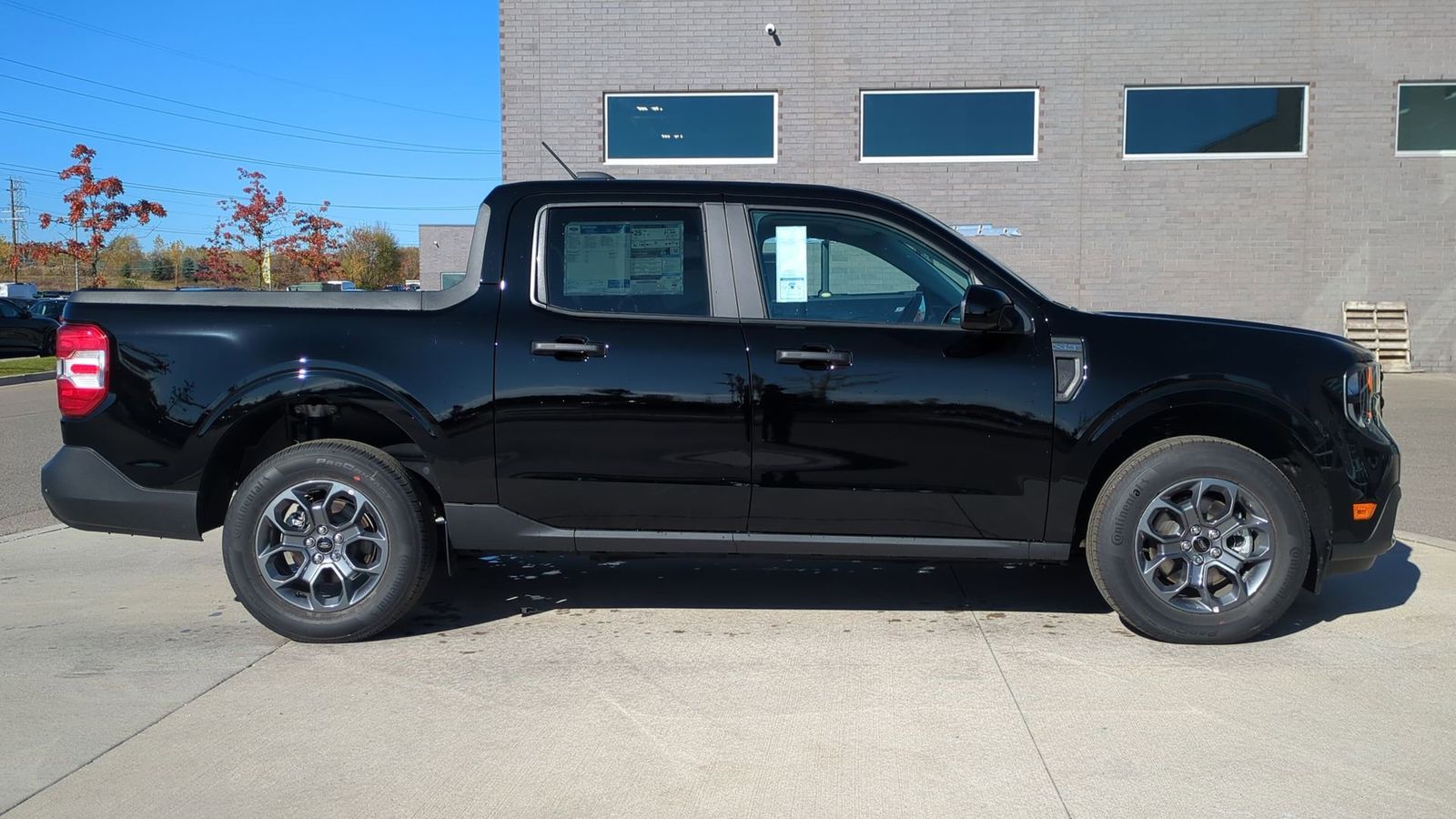 Thumbnail: 2025 Ford Maverick - 7