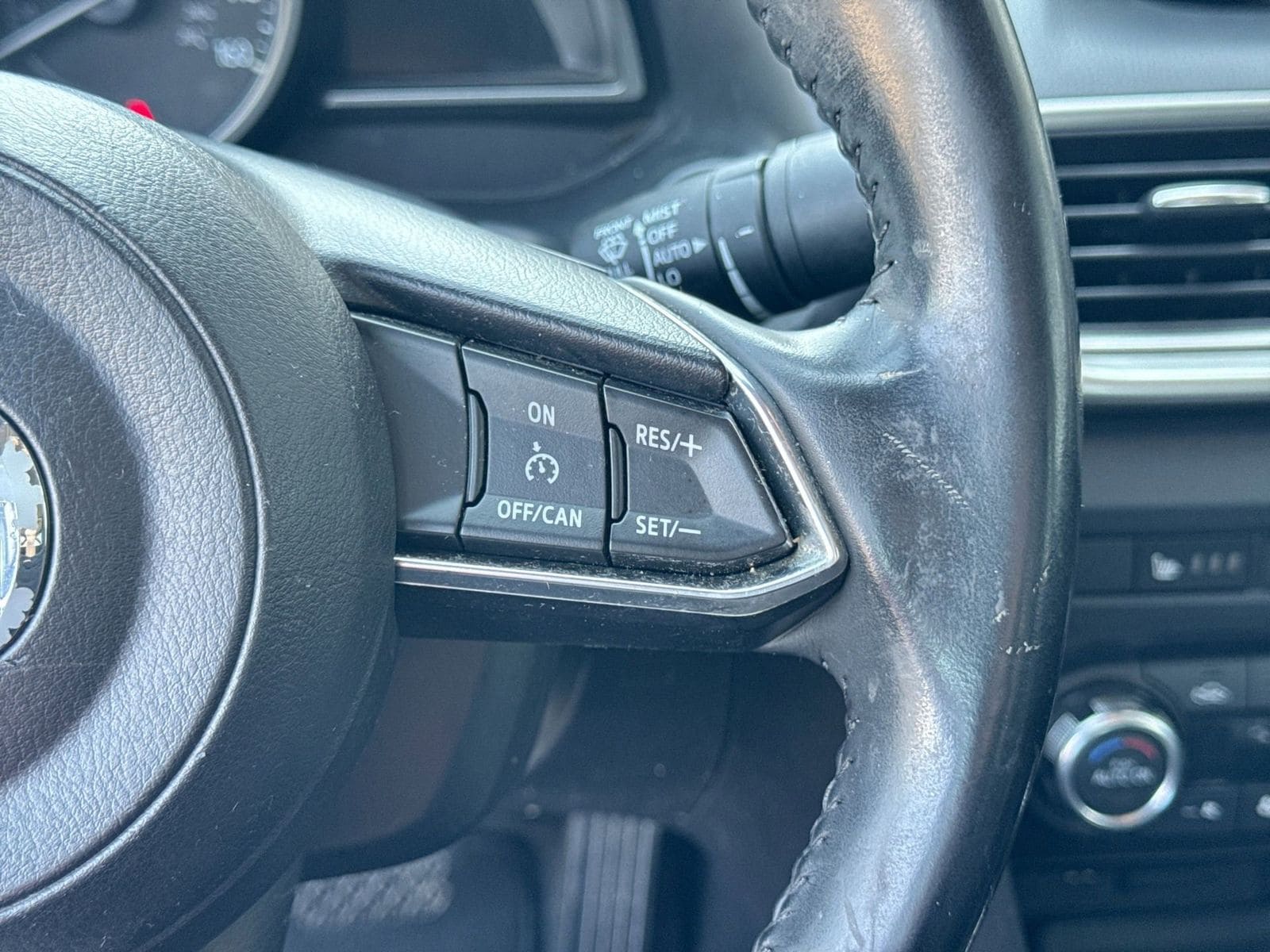 Thumbnail: 2018 Mazda Mazda3 - 23