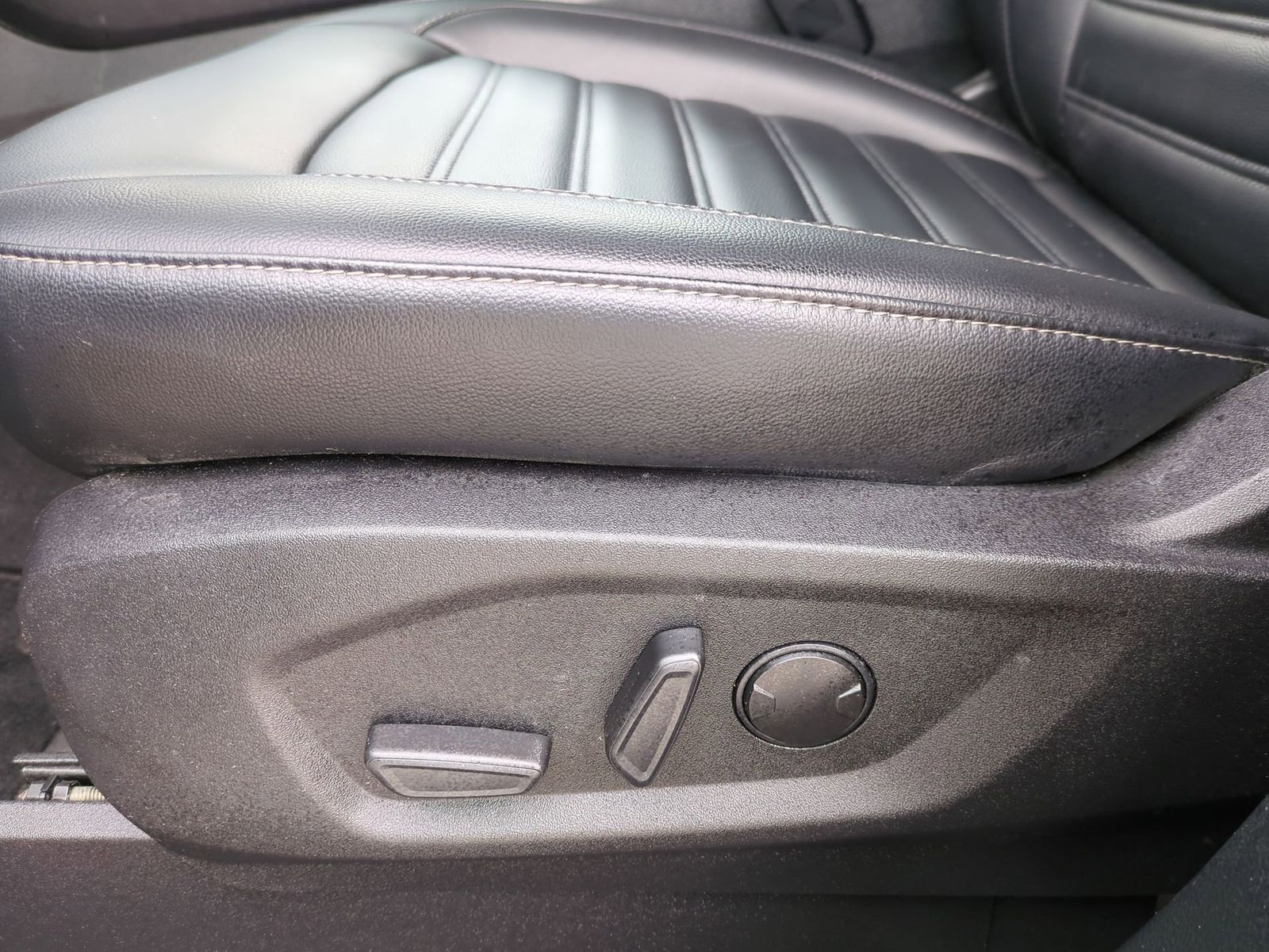 2024 Ford Edge SEL 19