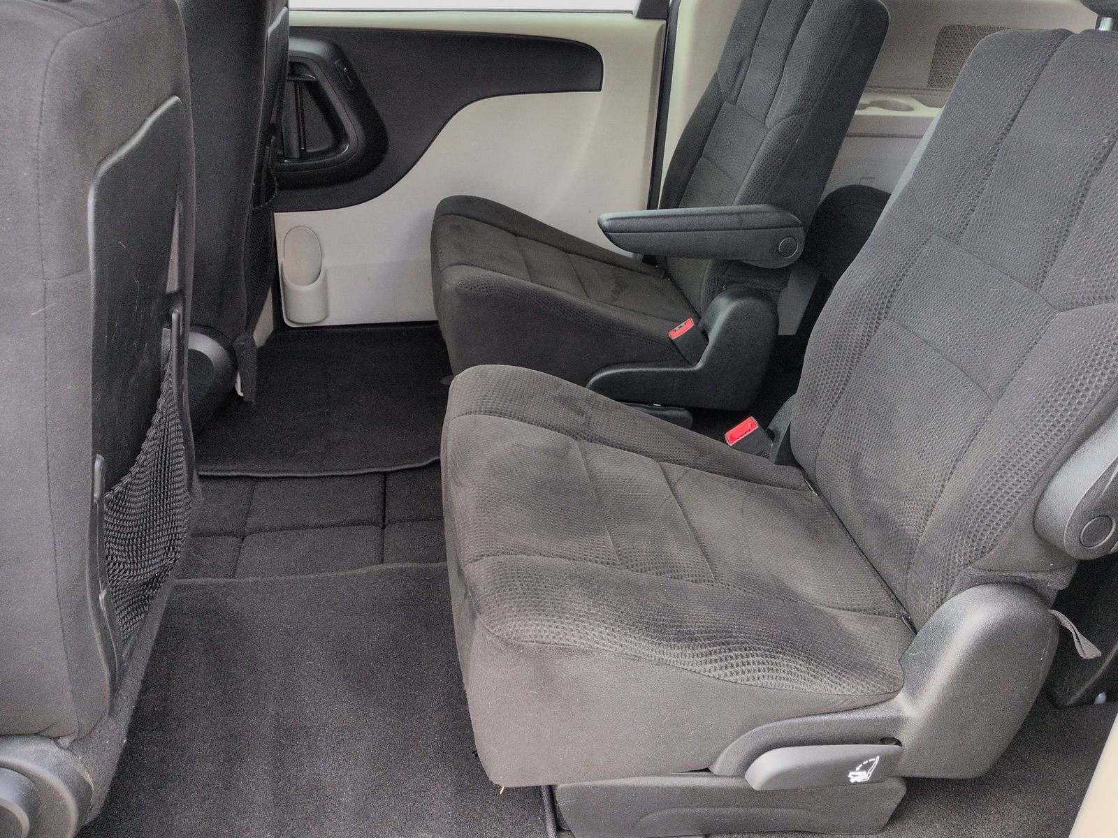 Thumbnail: 2014 Dodge Grand Caravan - 23