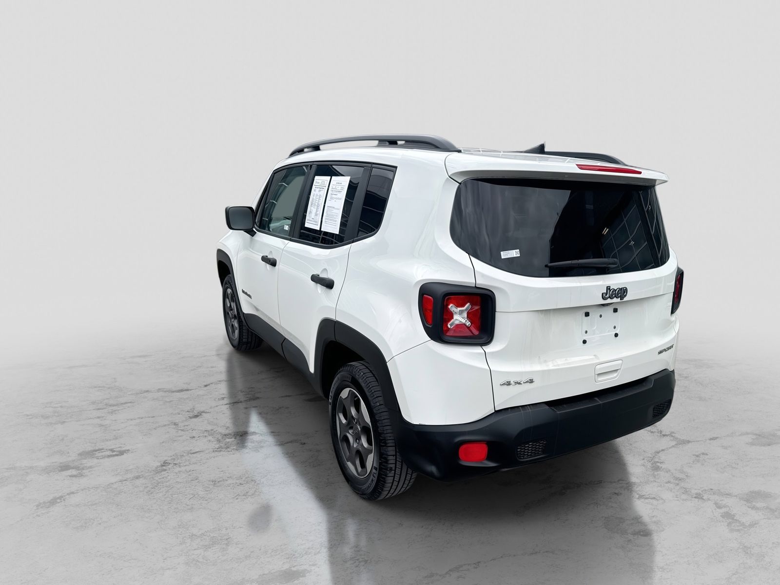 Thumbnail: 2018 Jeep Renegade - 5
