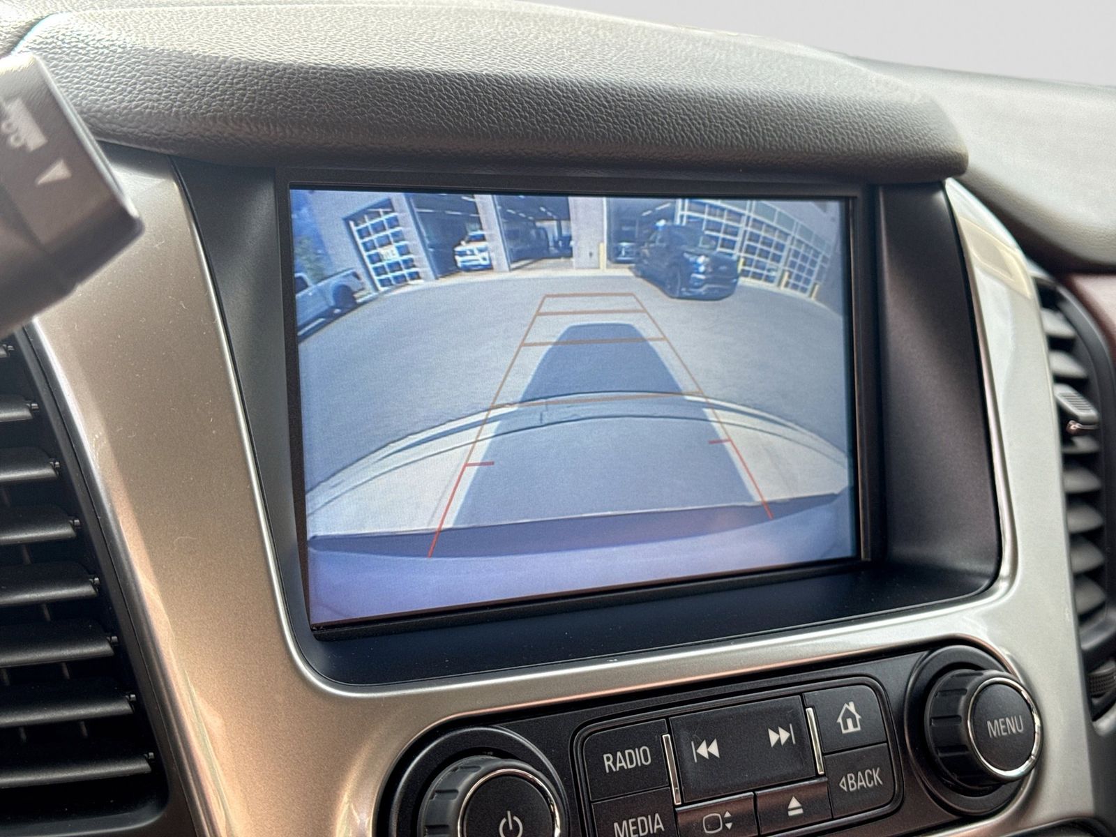 Thumbnail: 2020 Chevrolet Suburban - 38