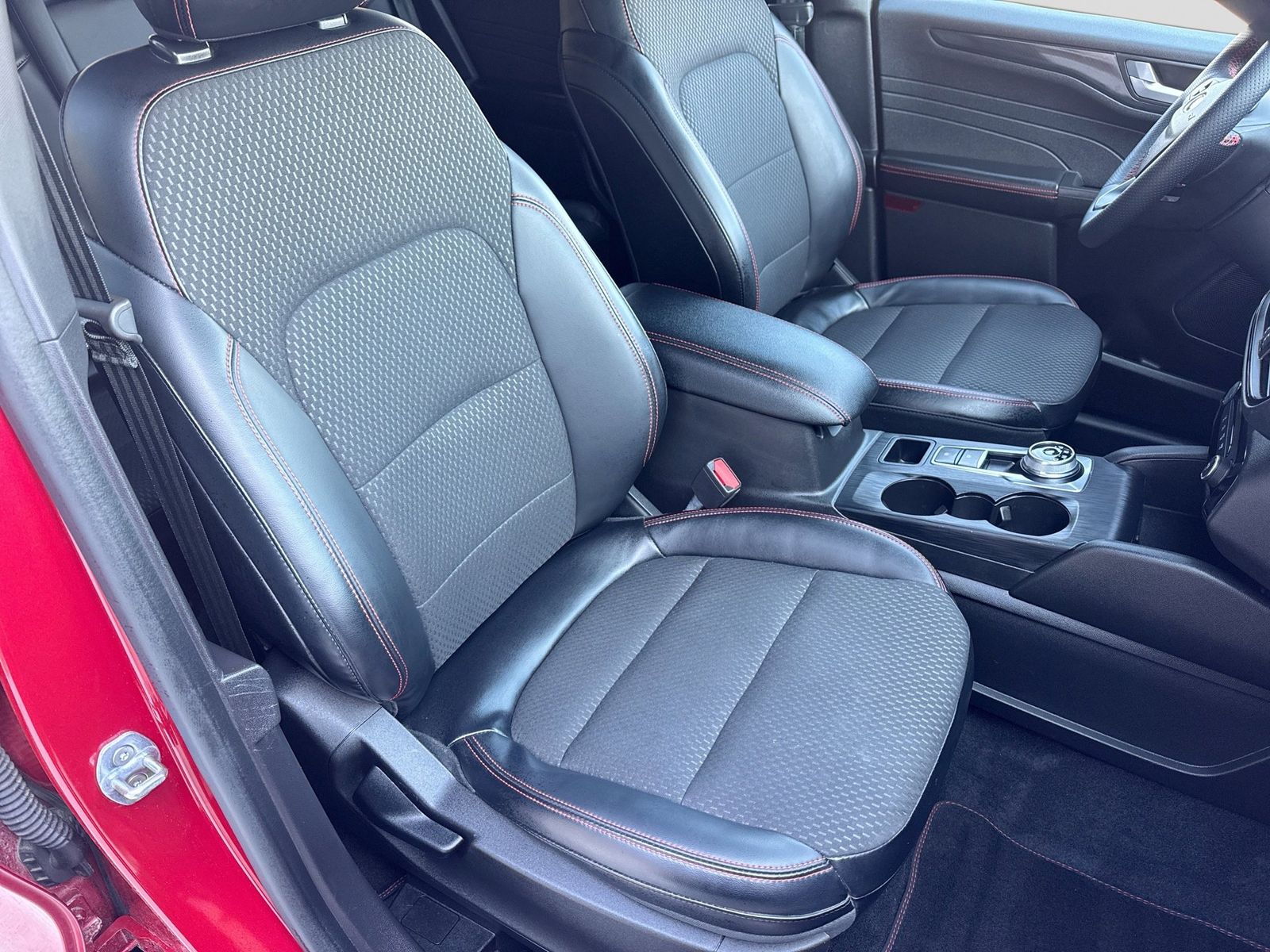 Thumbnail: 2023 Ford Escape - 21