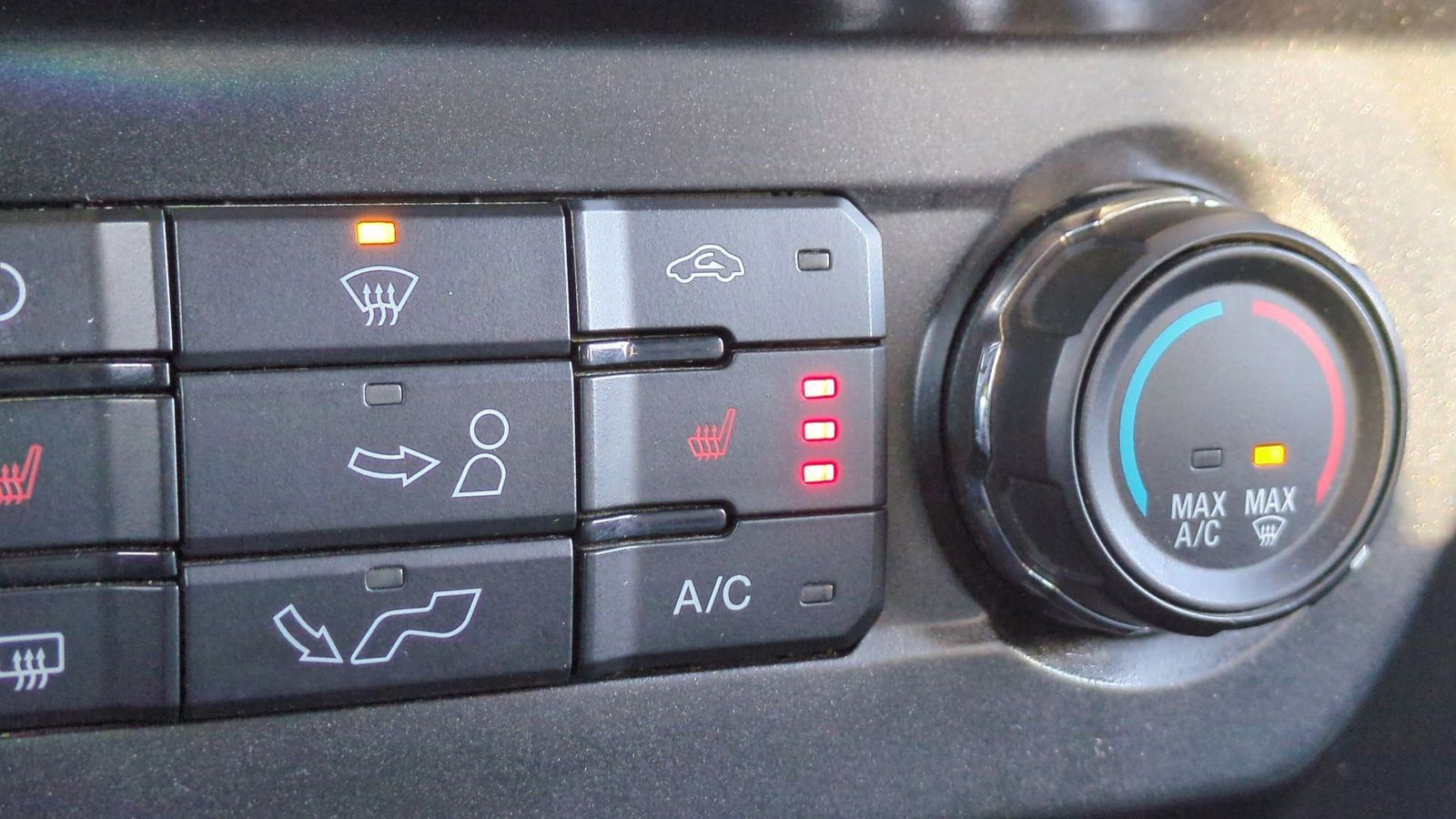 Thumbnail: 2015 Ford F-150 - 37