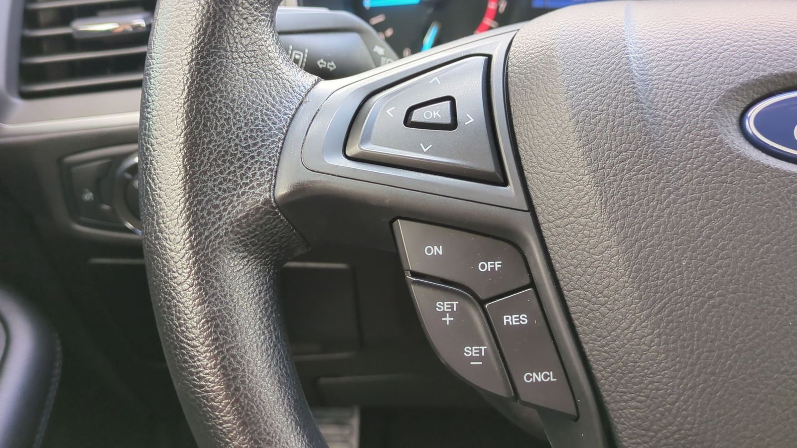 Thumbnail: 2020 Ford Edge - 23